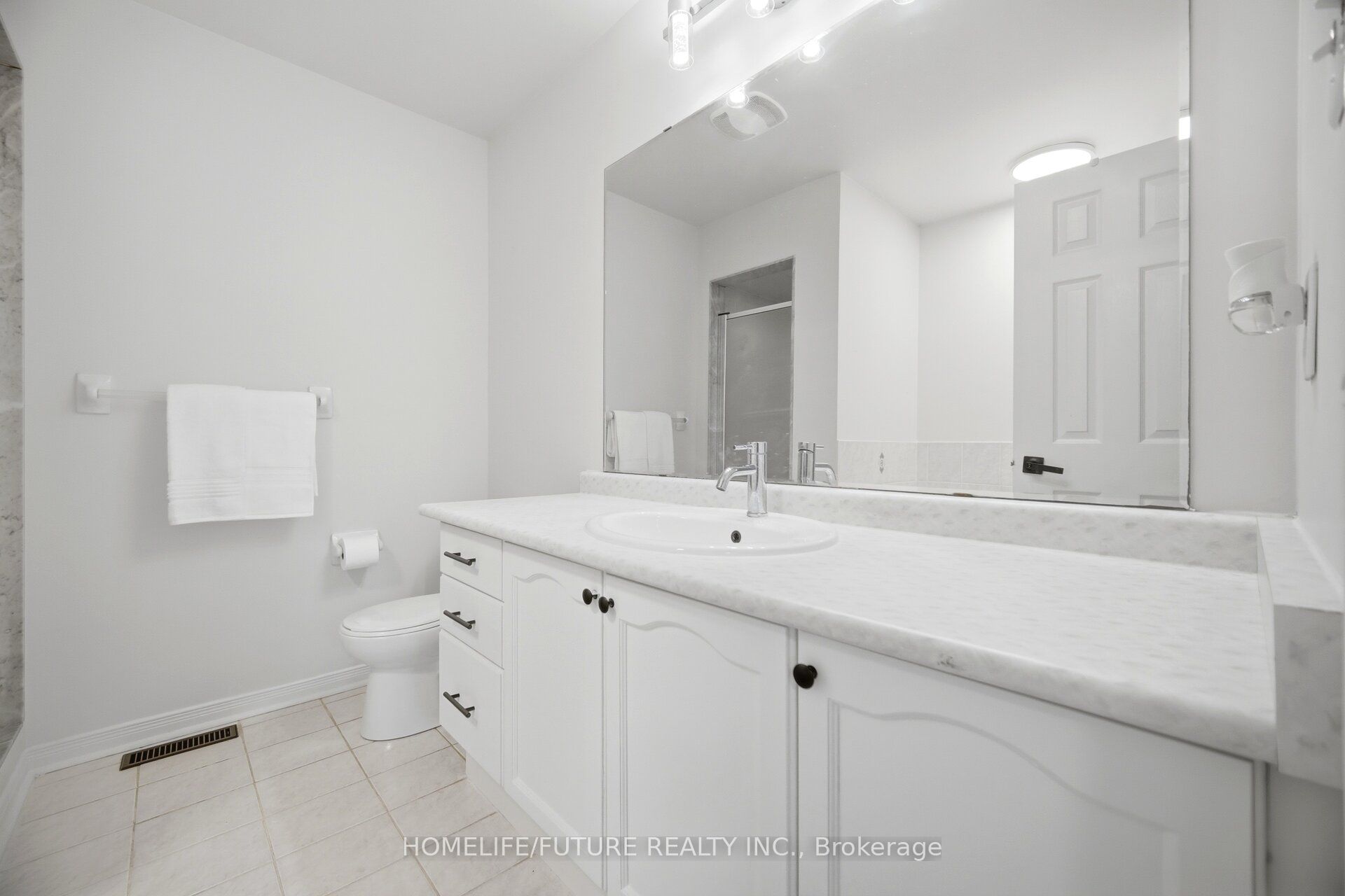 32 Laurelhurst Crescent Property Photo 19