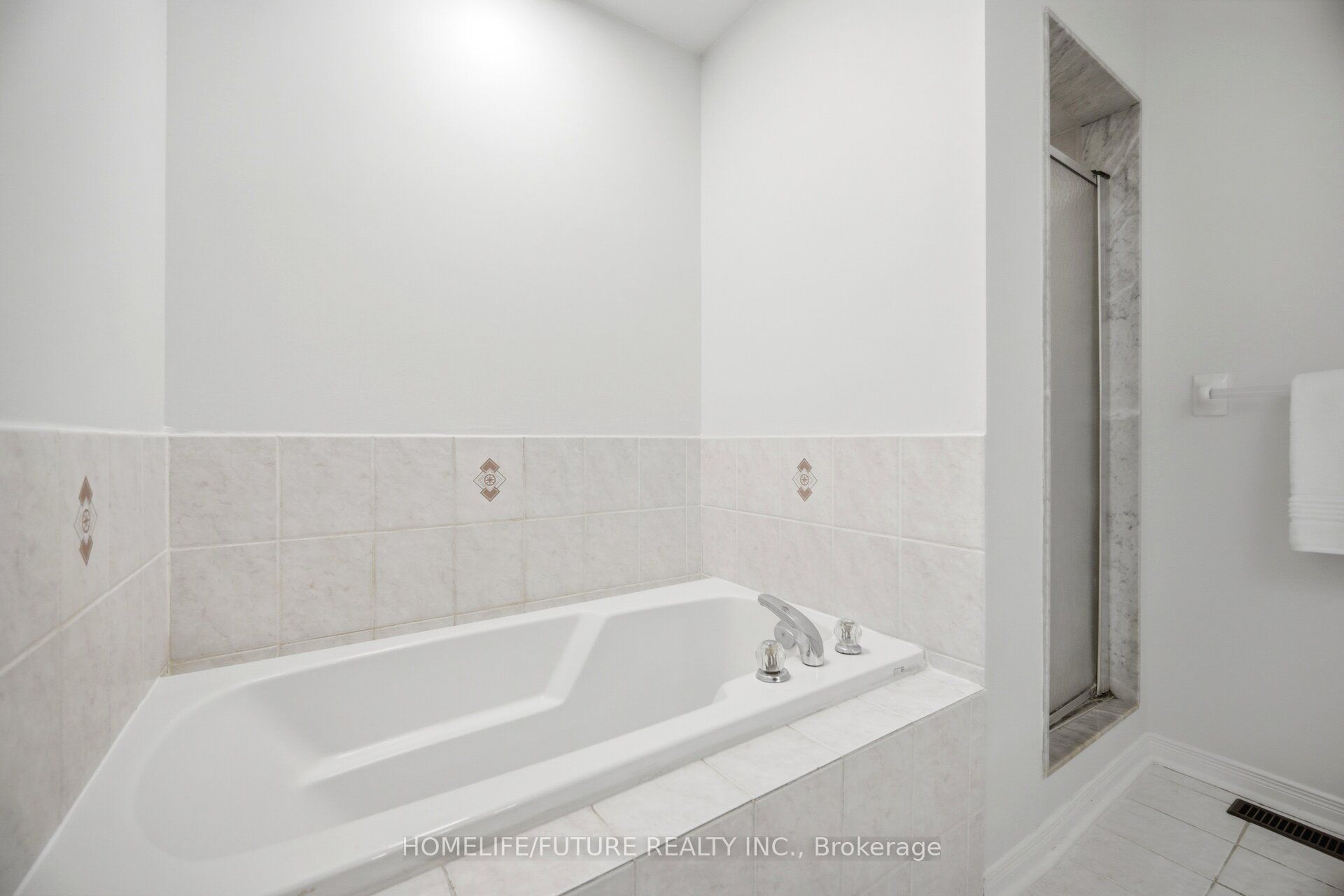 32 Laurelhurst Crescent Property Photo 20