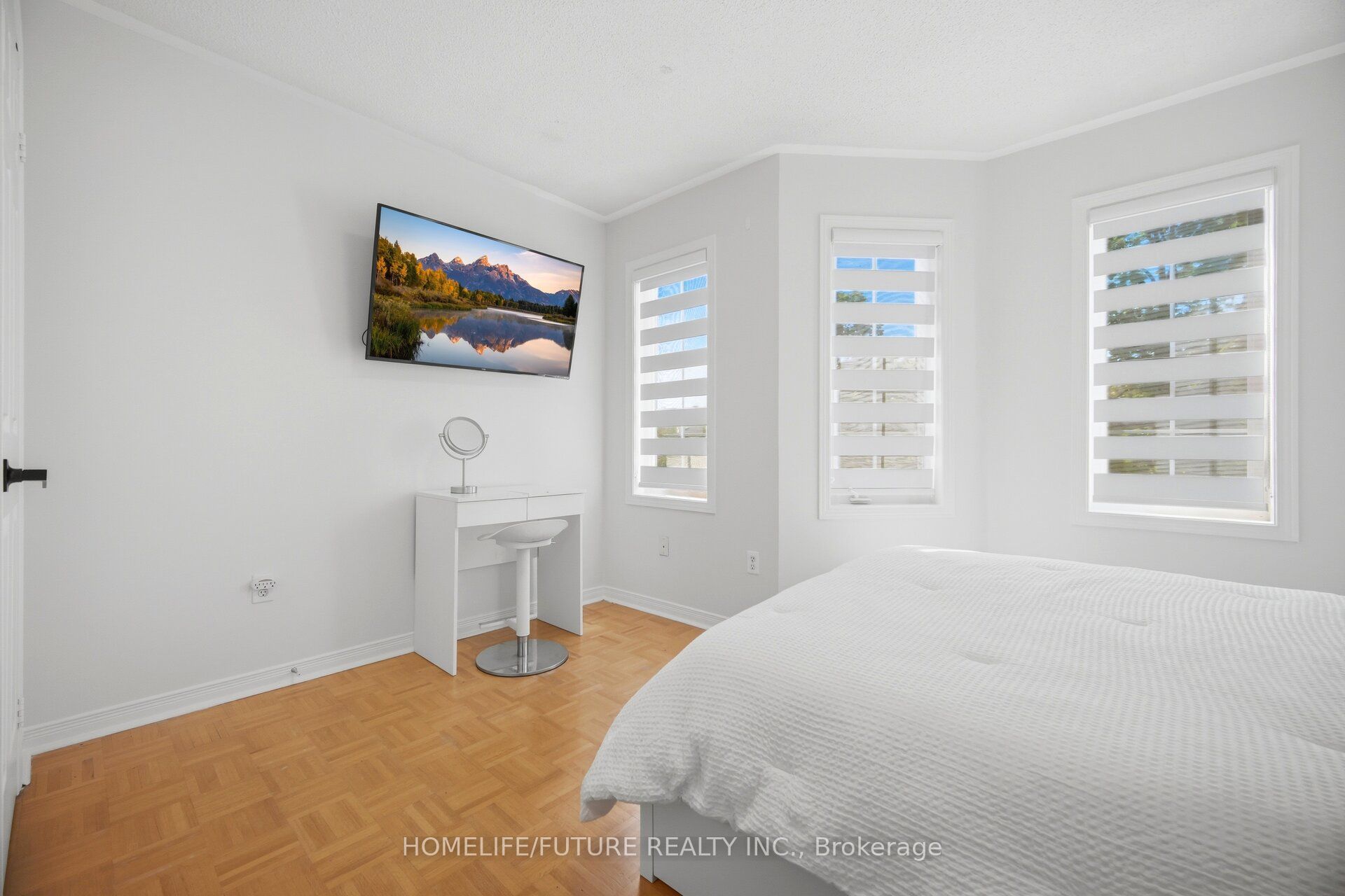 32 Laurelhurst Crescent Property Photo 24