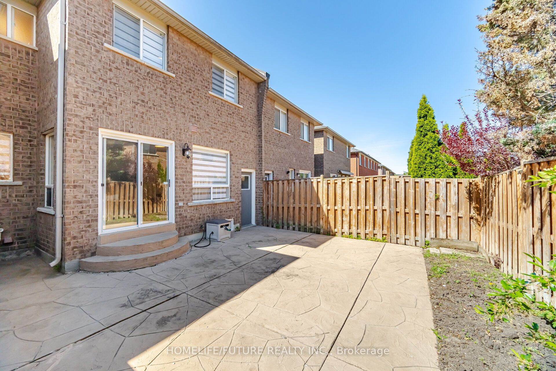 32 Laurelhurst Crescent Property Photo 30
