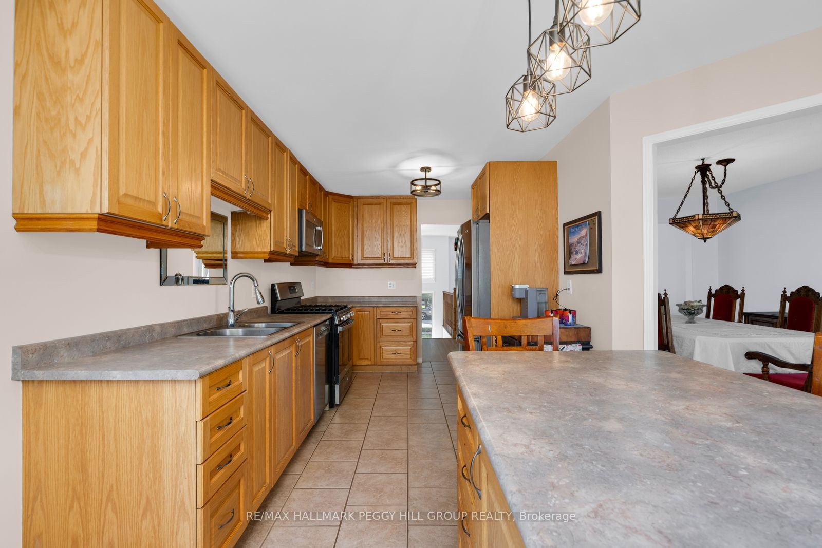 31 Edenbridge Drive Property Photo 2