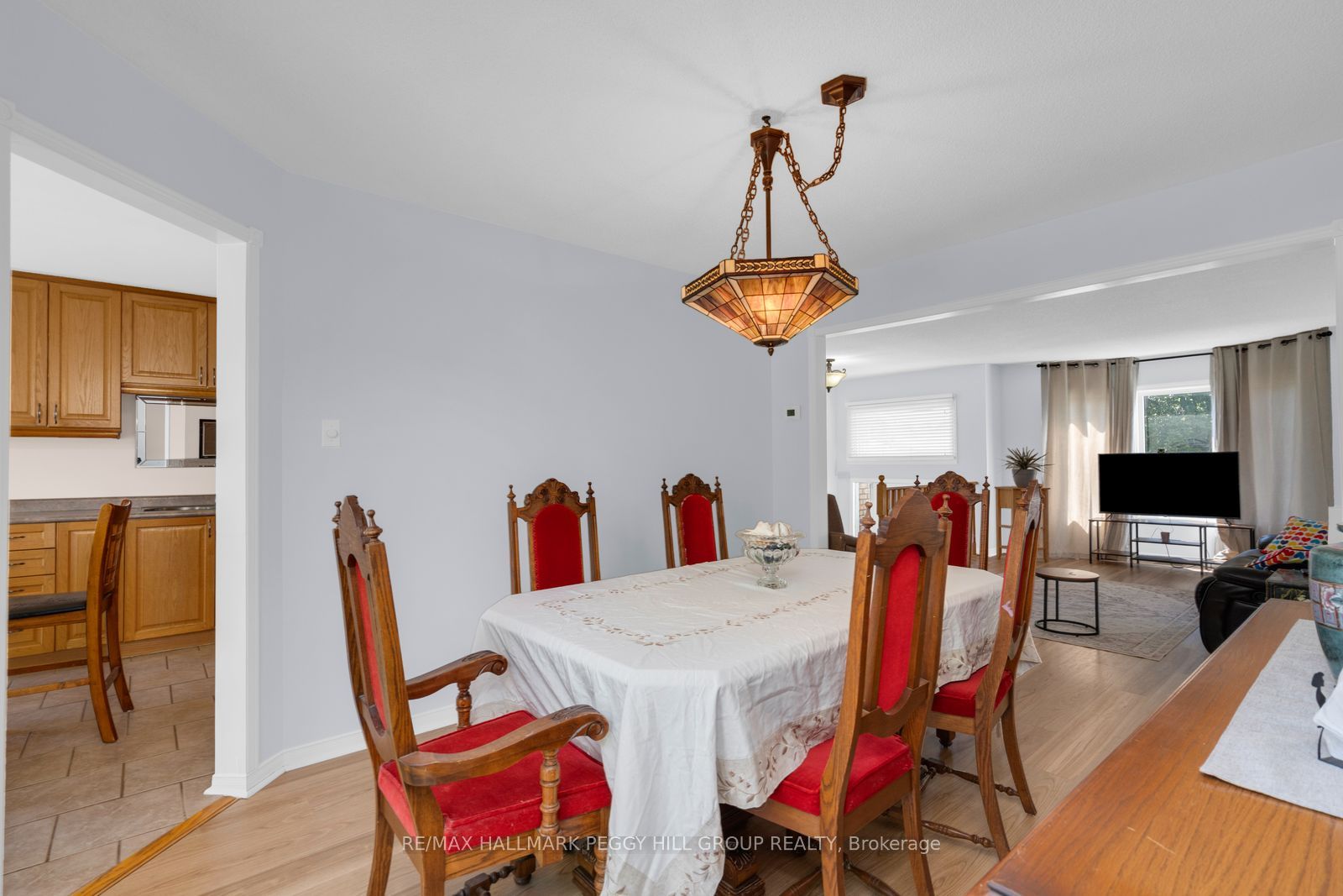 31 Edenbridge Drive Property Photo 6