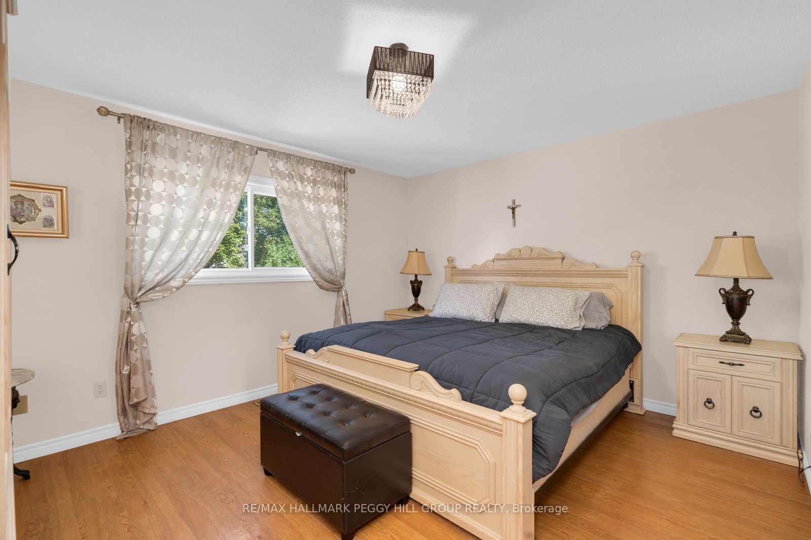 31 Edenbridge Drive Property Photo 7