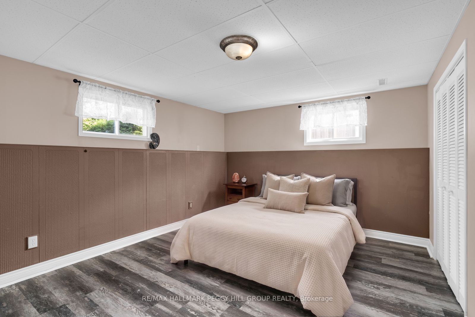 31 Edenbridge Drive Property Photo 13