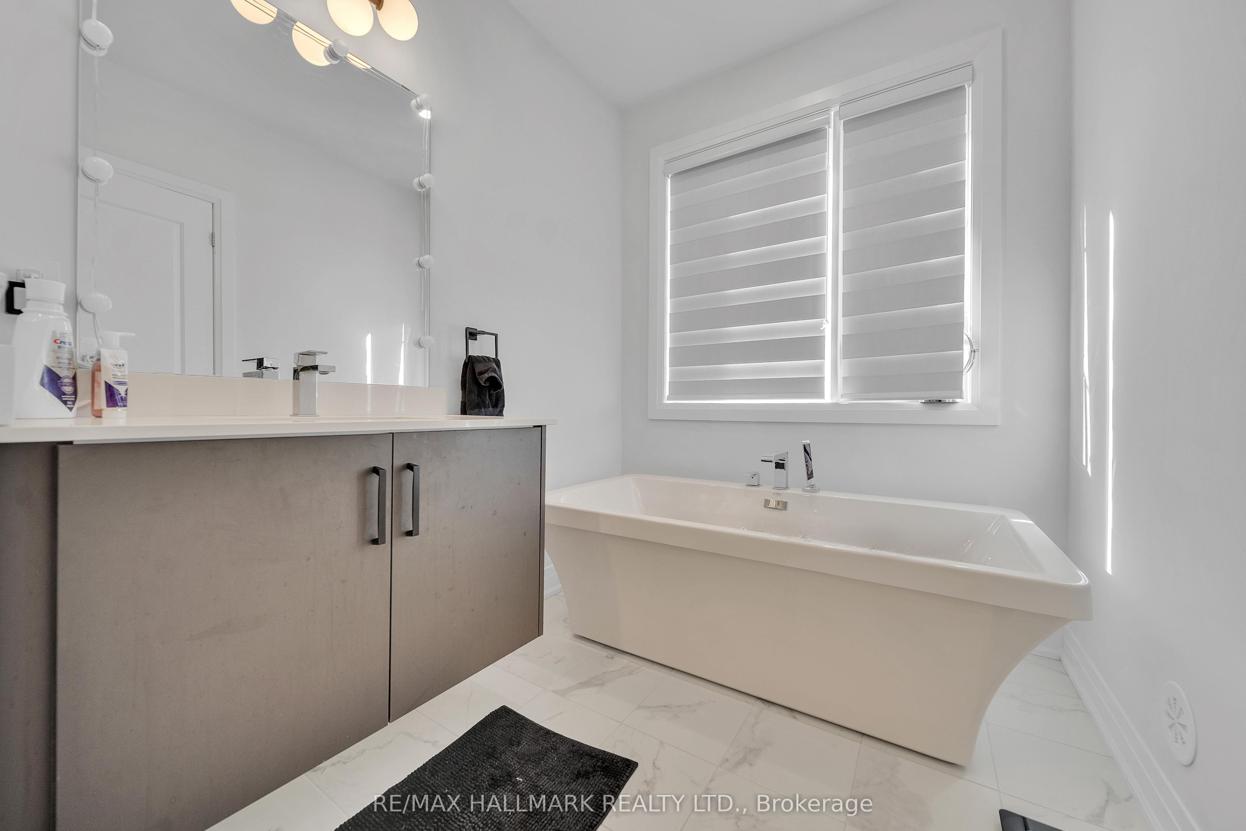 948 Isaac Phillips Way Property Photo 31