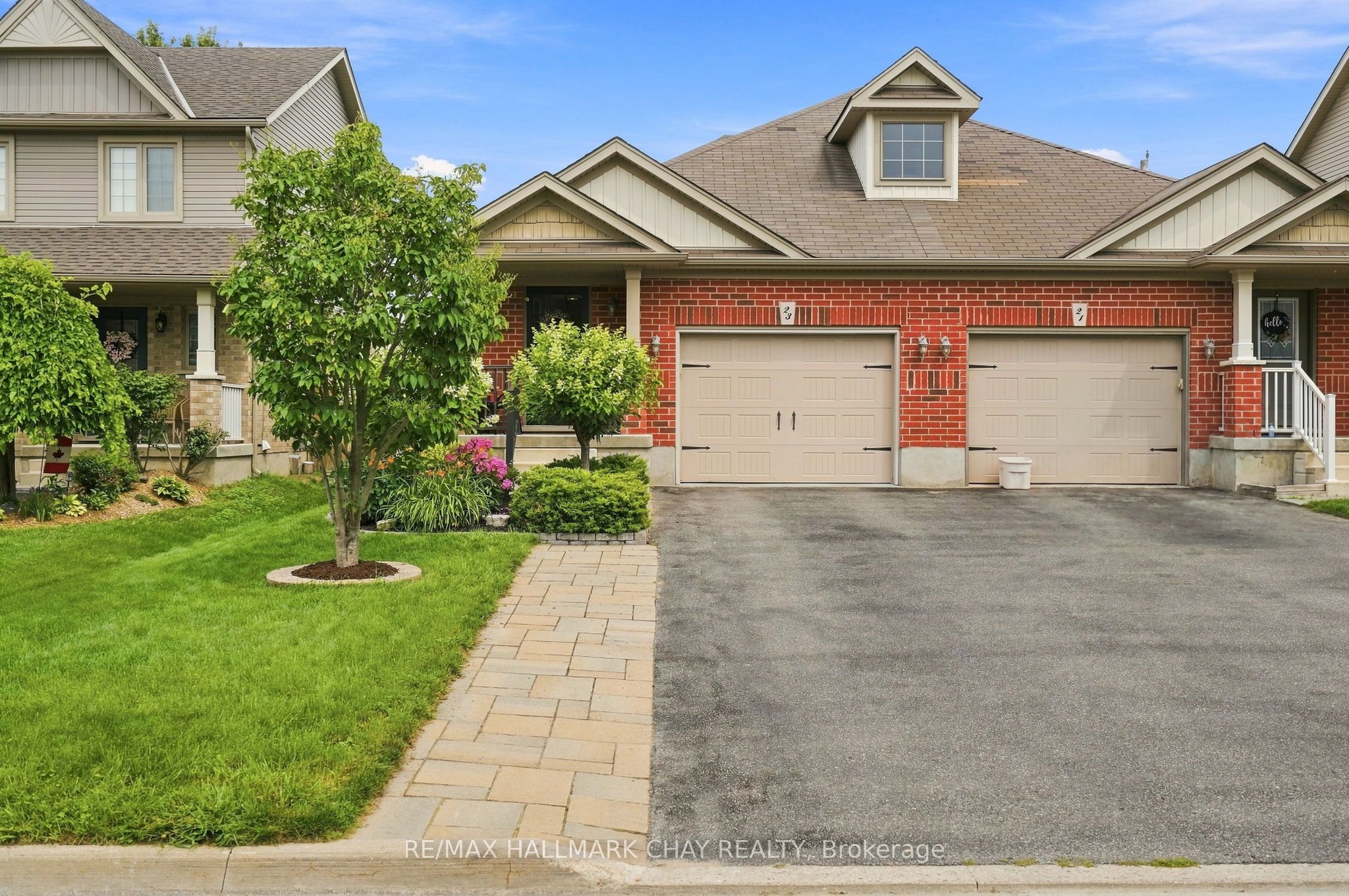 23 Banting Crescent Property Photo 1
