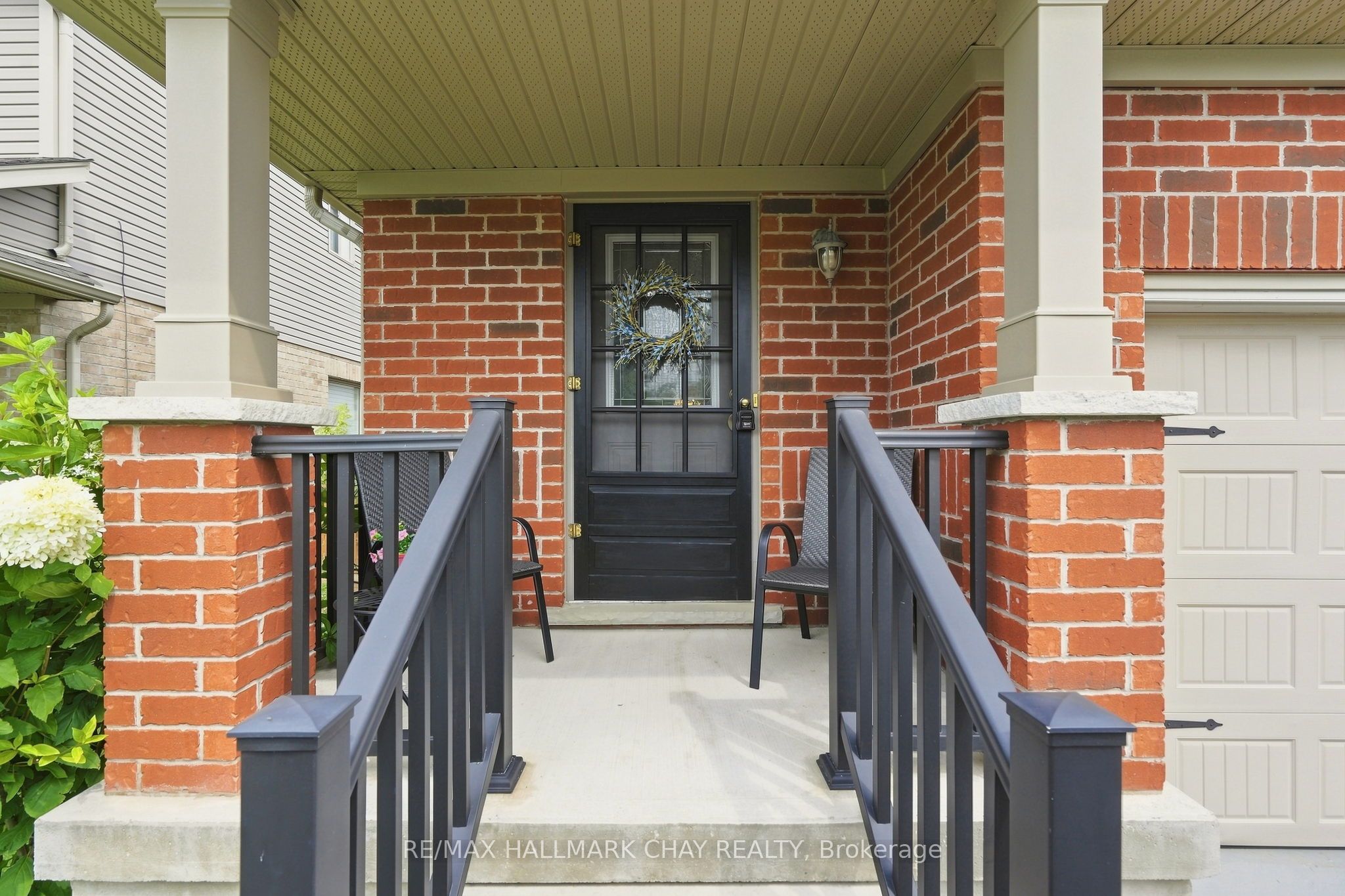 23 Banting Crescent Property Photo 3