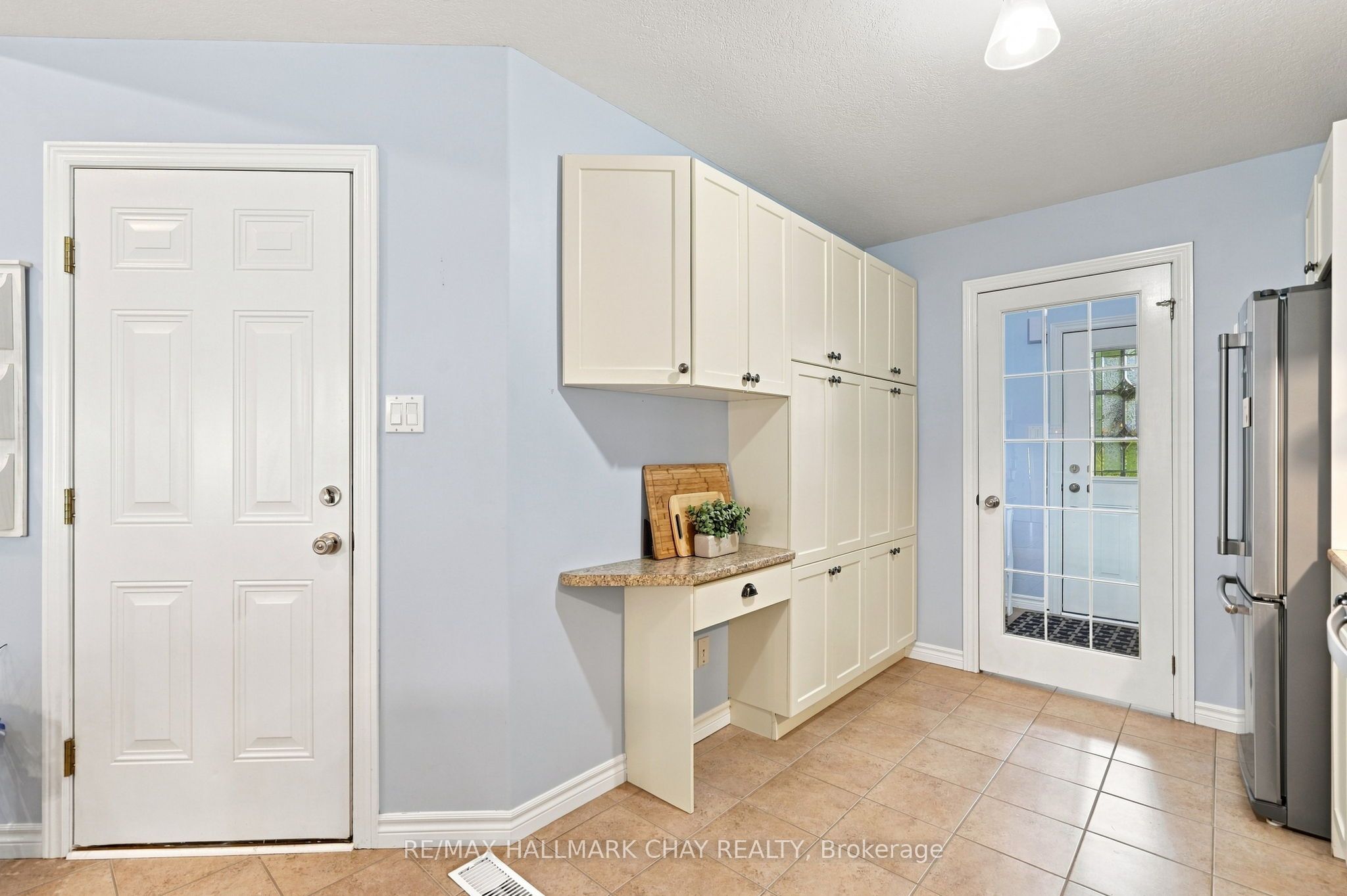 23 Banting Crescent Property Photo 7