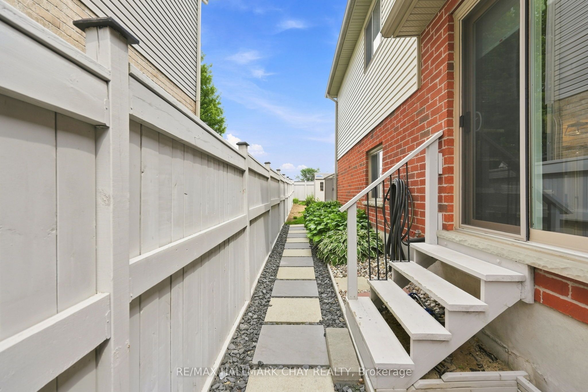 23 Banting Crescent Property Photo 36