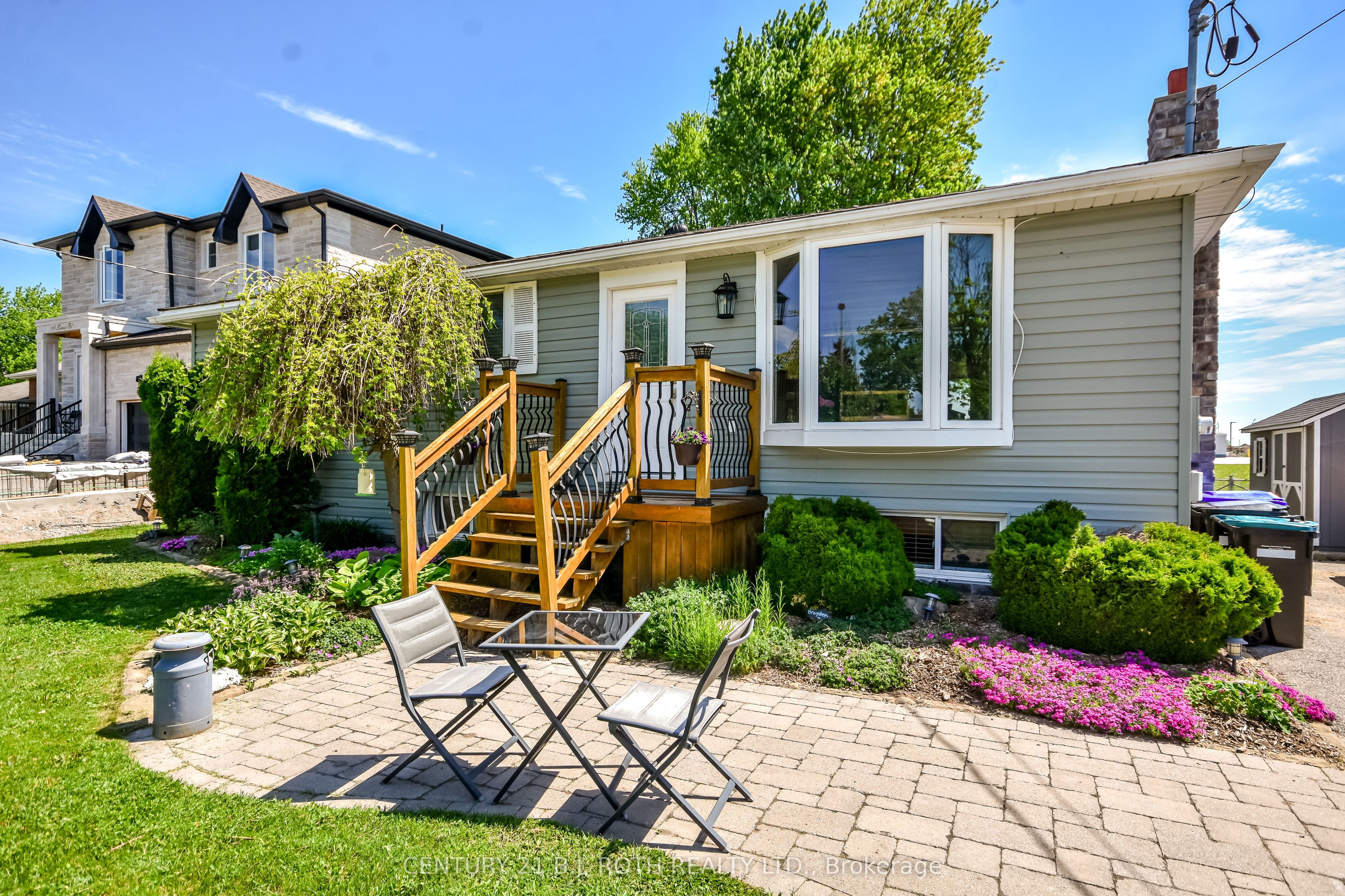 671 Simcoe Road Property Photo 1