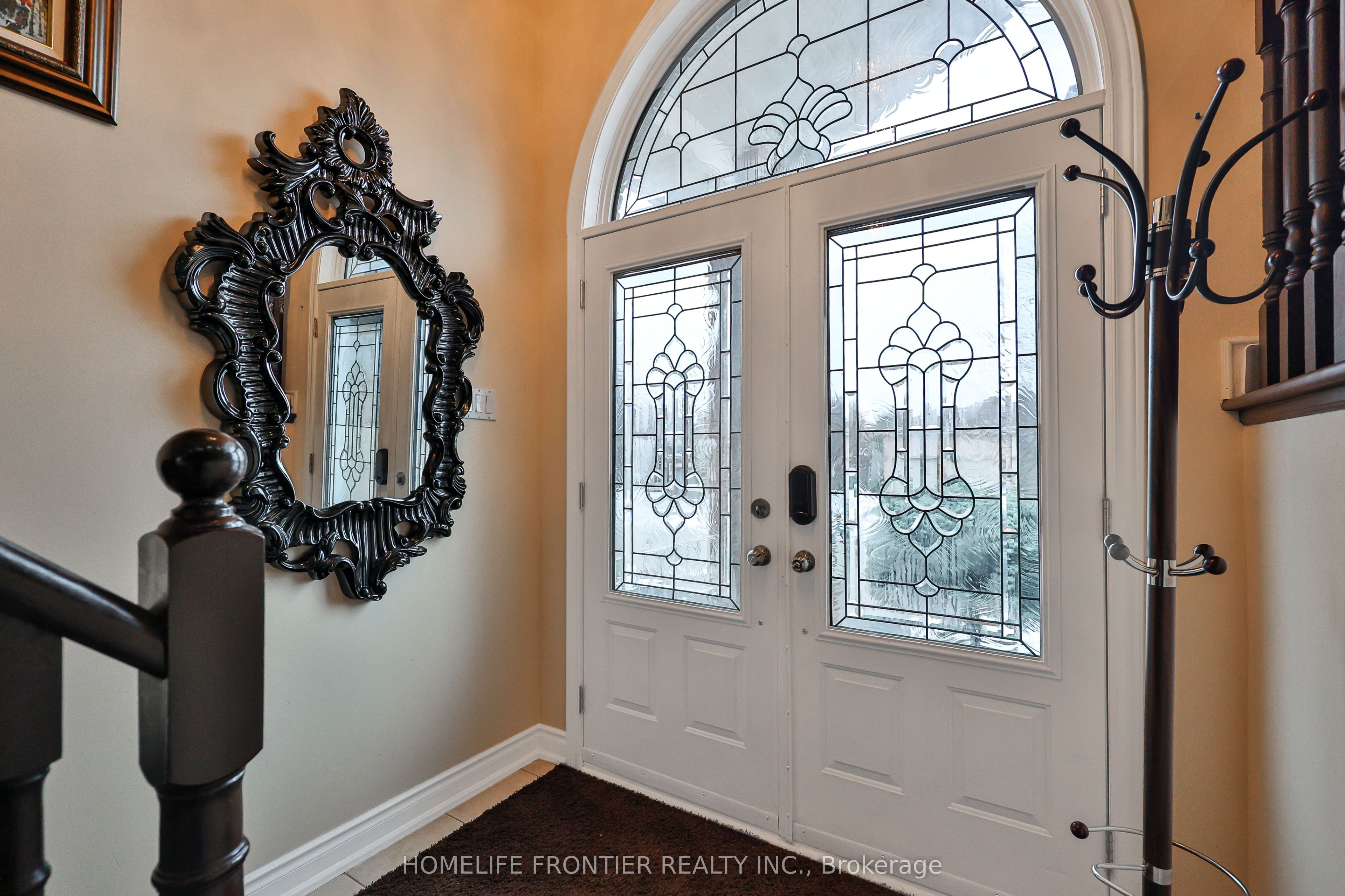 30 Saint Avenue Property Photo 4