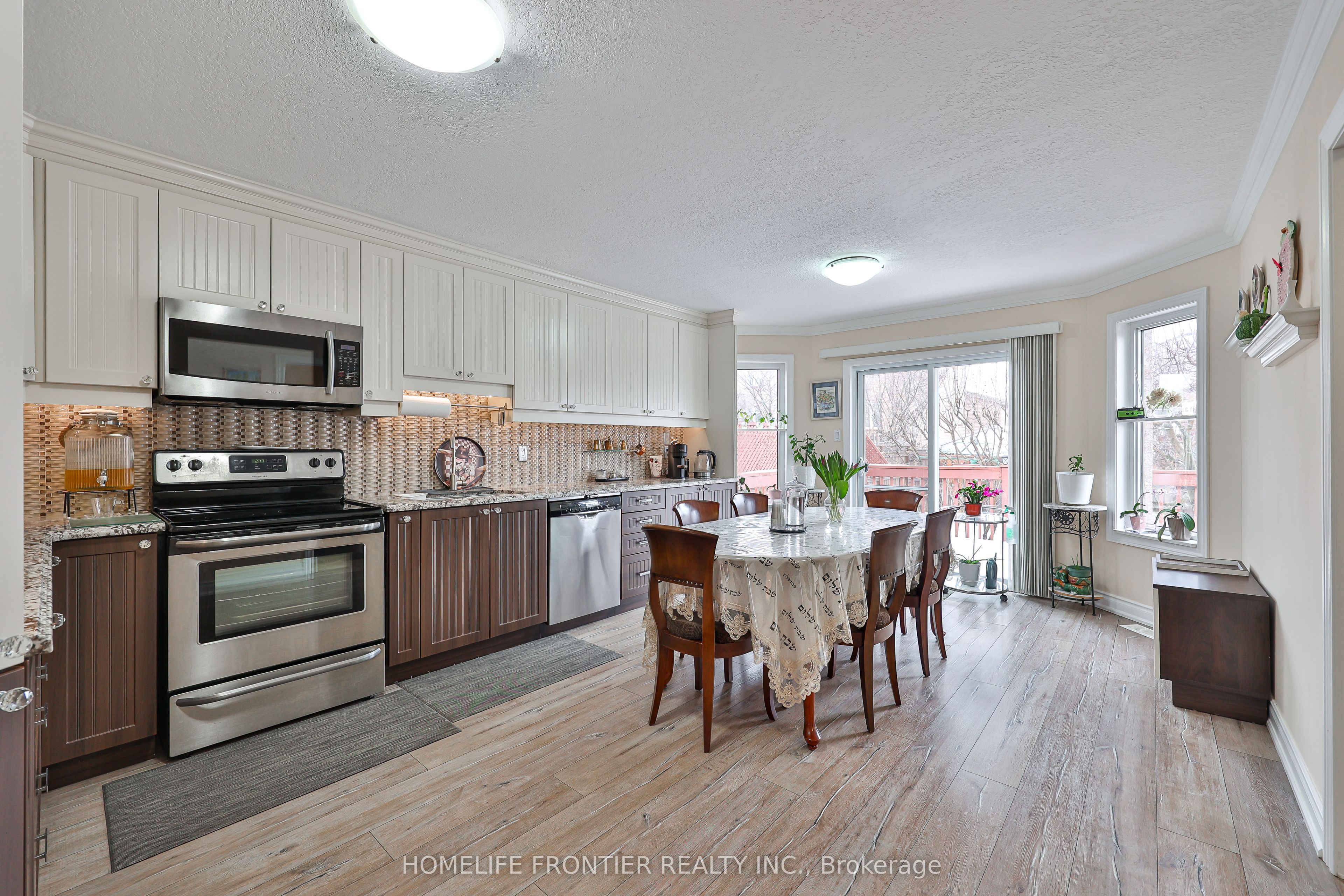 30 Saint Avenue Property Photo 10