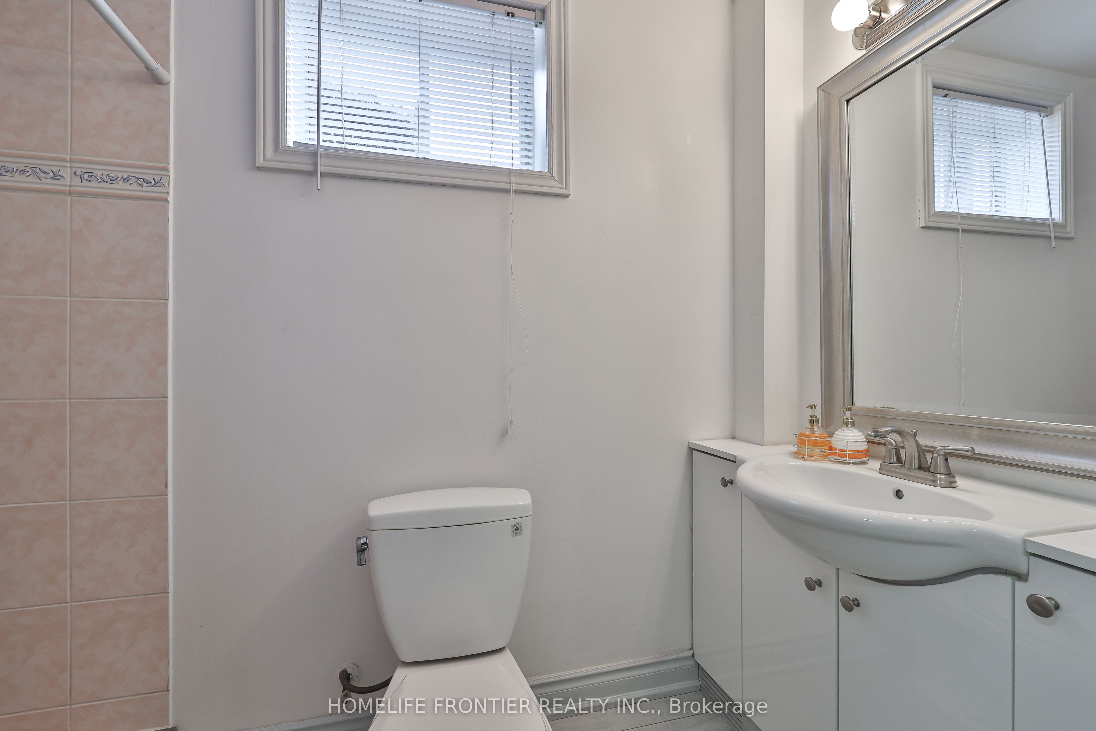 30 Saint Avenue Property Photo 33