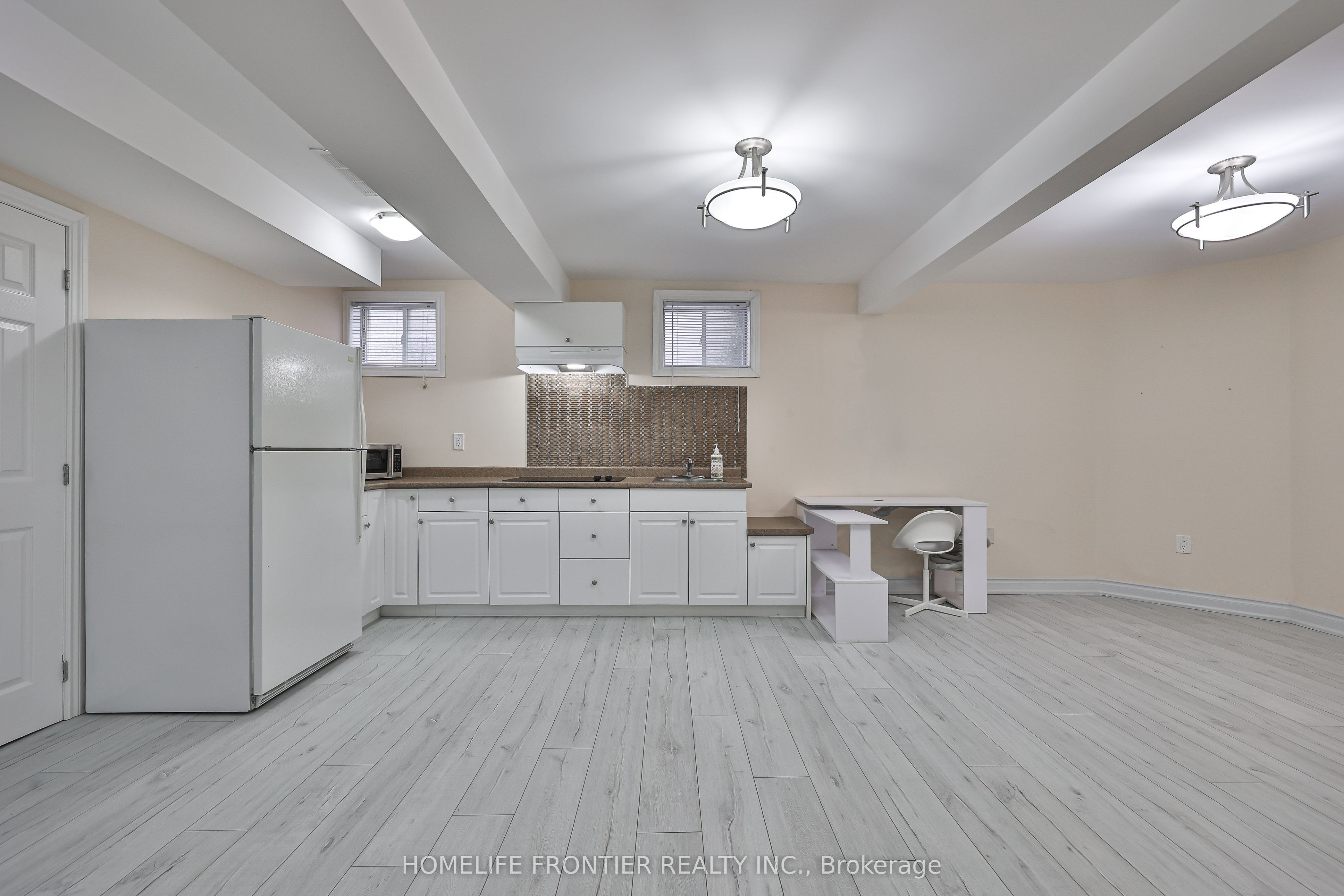 30 Saint Avenue Property Photo 34