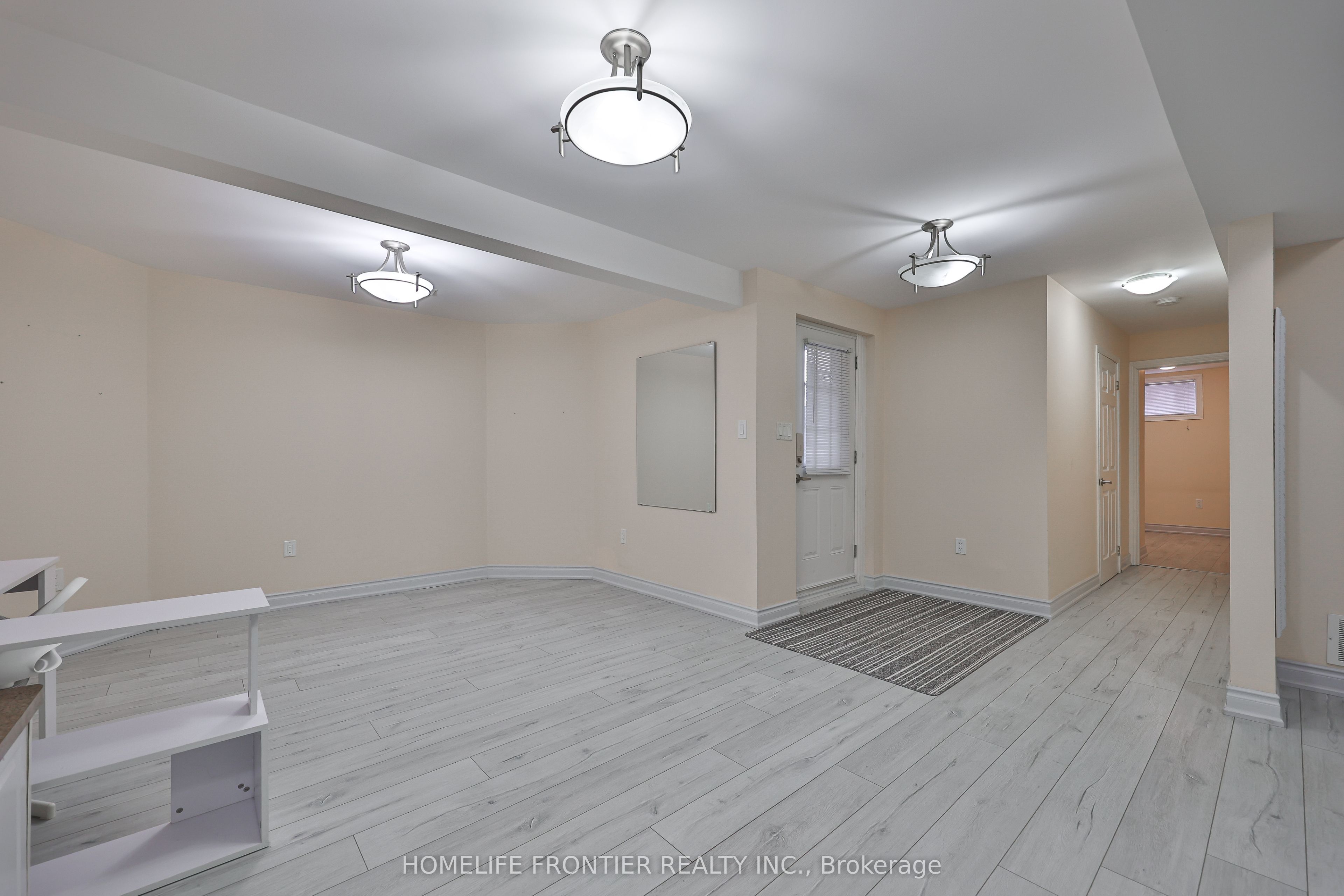 30 Saint Avenue Property Photo 37
