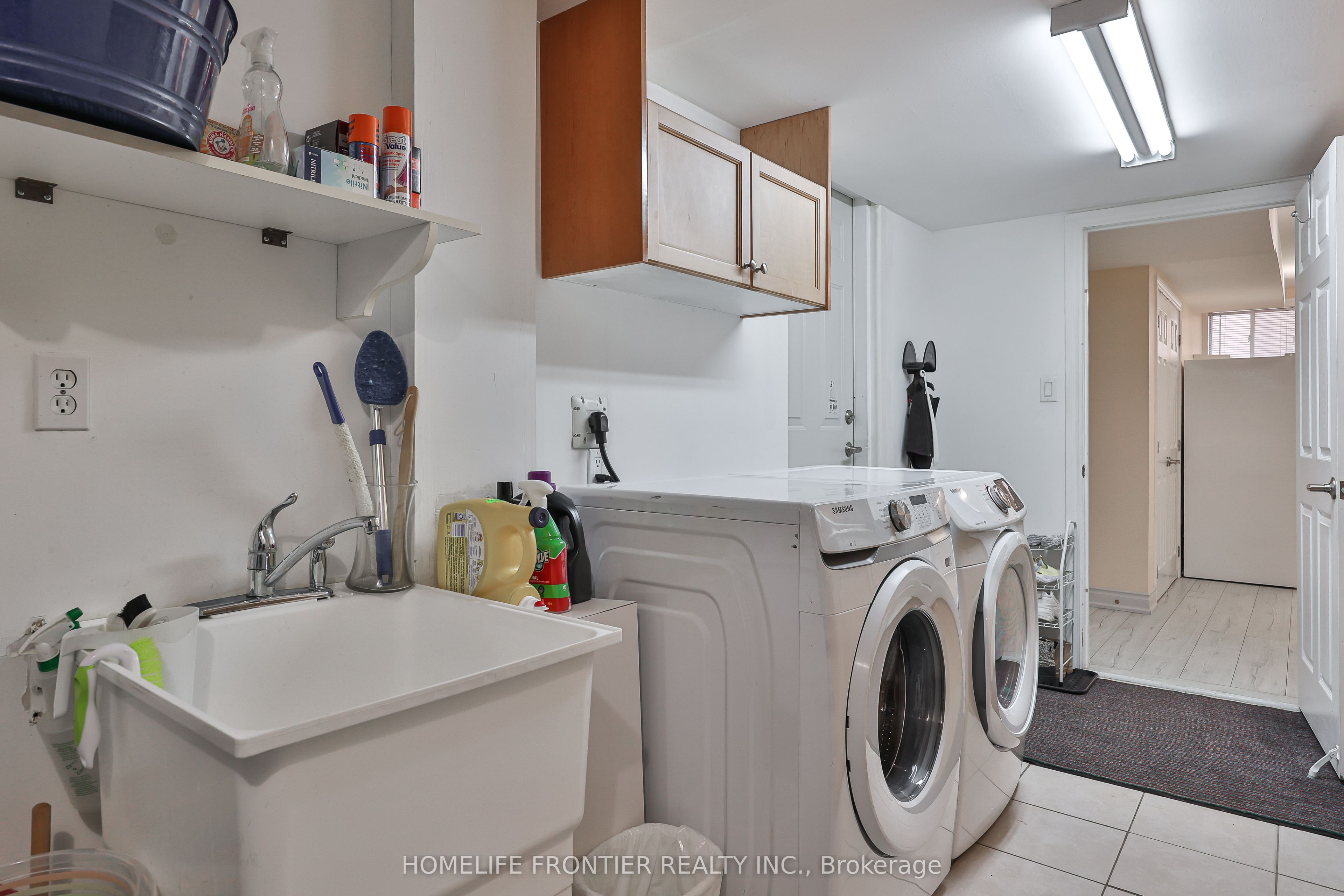 30 Saint Avenue Property Photo 39