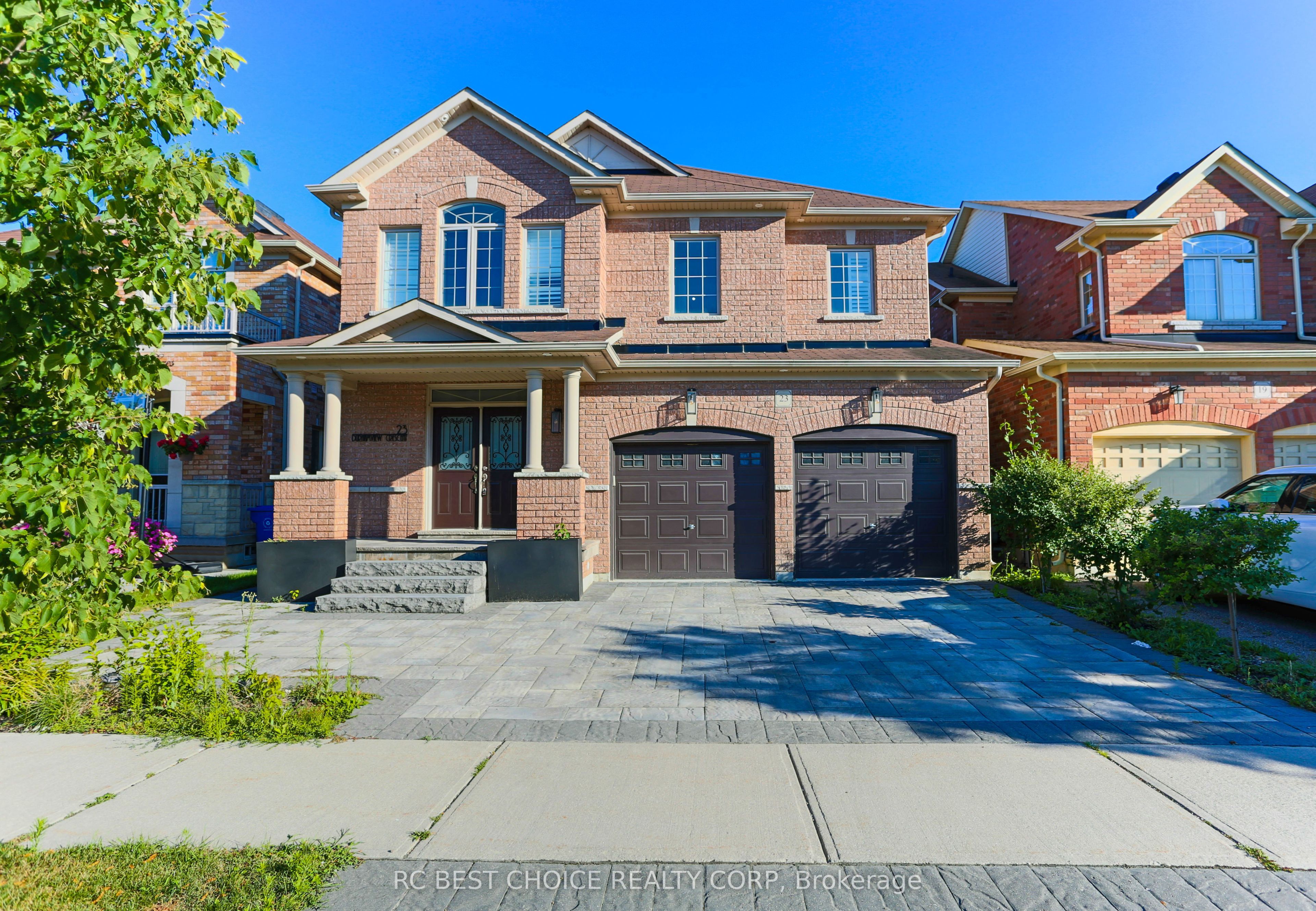 23 Durhamview Crescent Main Property Photo 1
