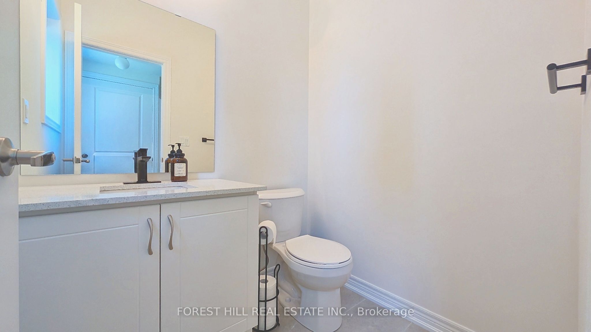 1362 Davis Loop Property Photo 14