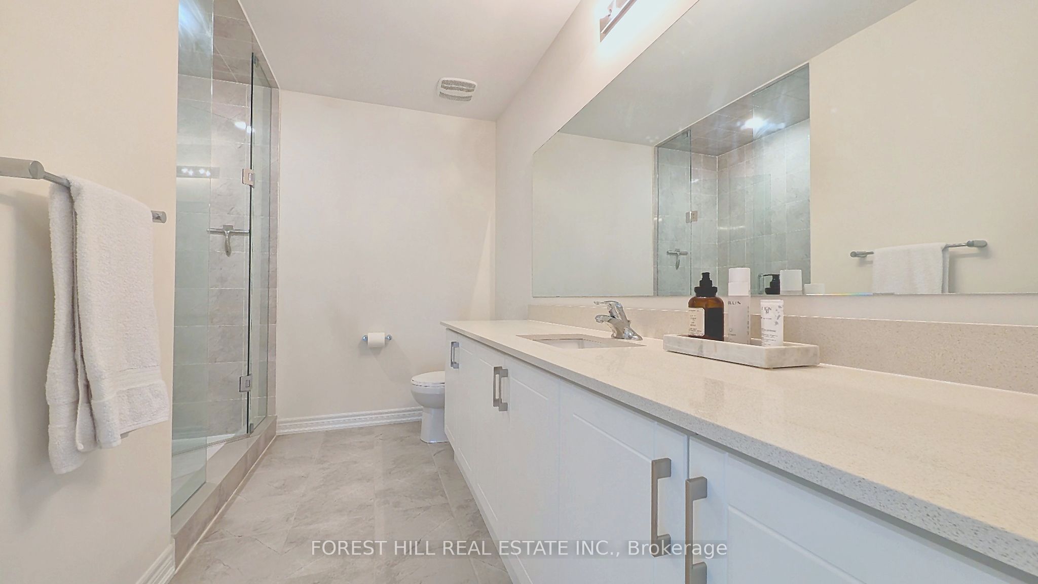 1362 Davis Loop Property Photo 20
