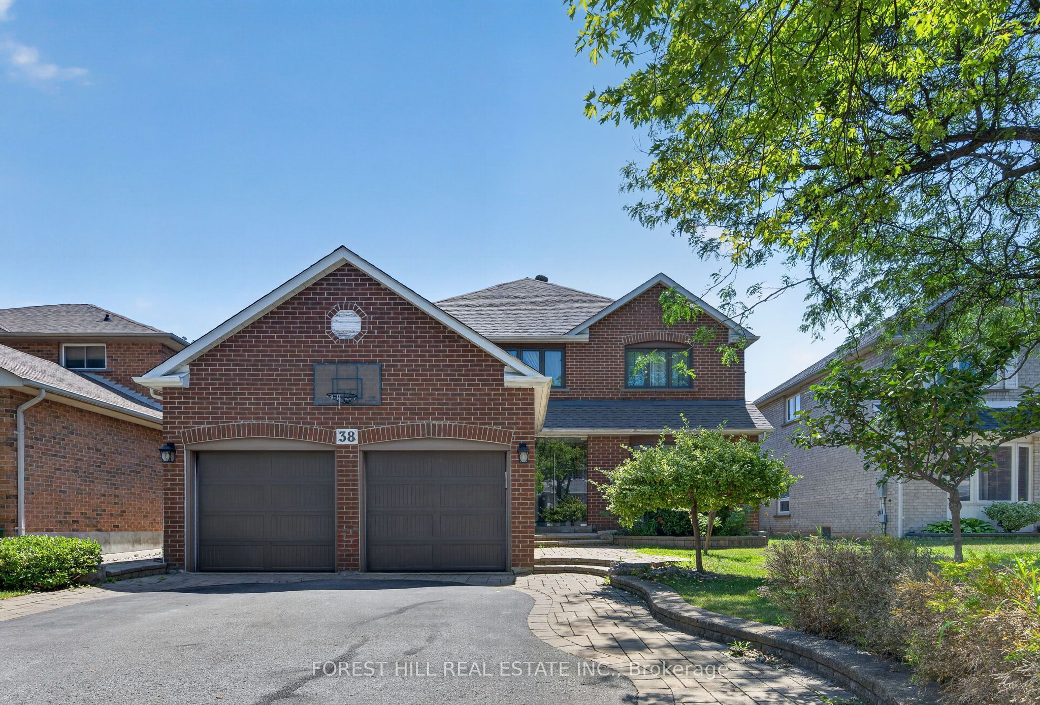 38 Crystal Drive Property Photo 1