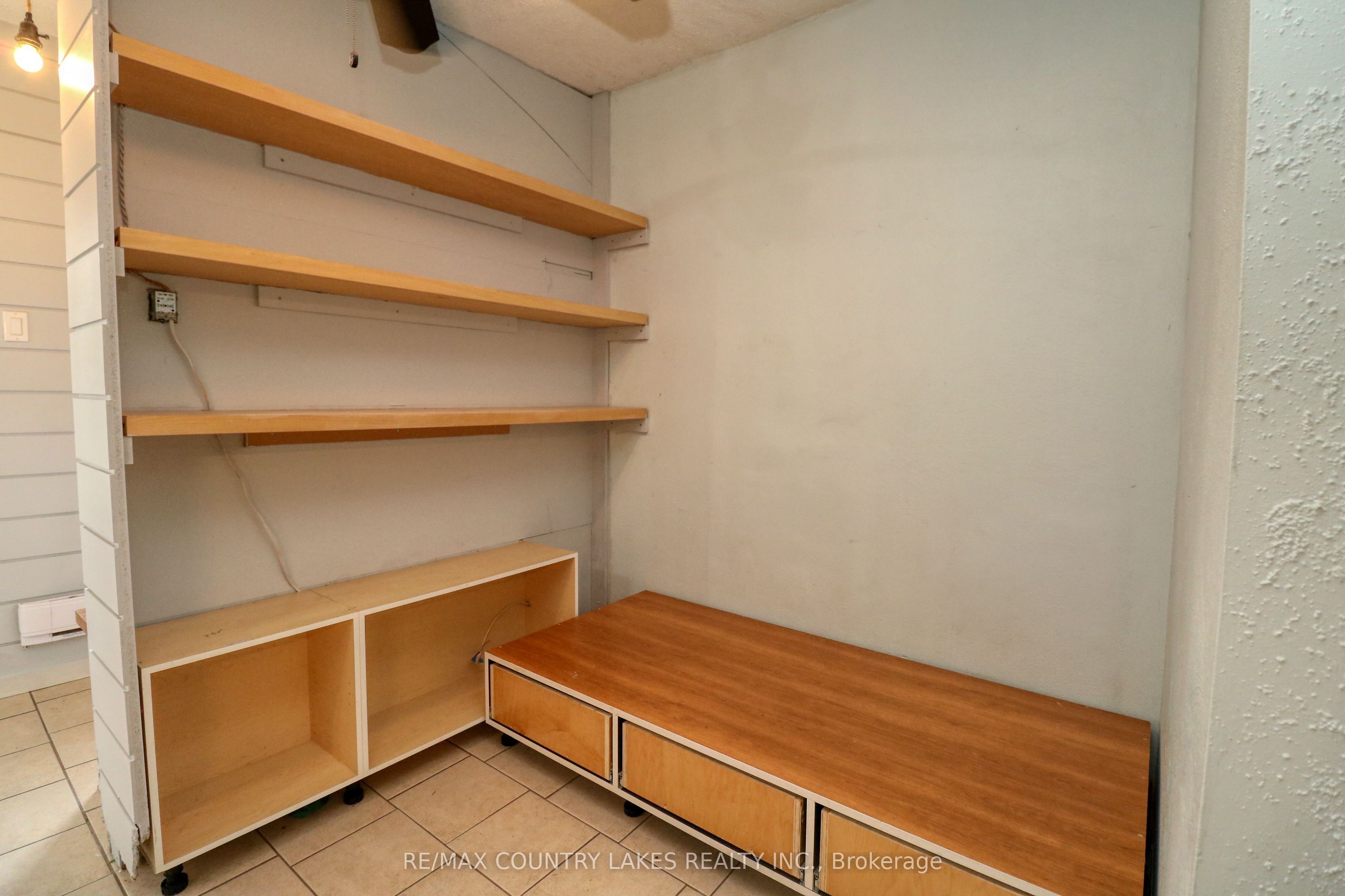 607 Simcoe Street Property Photo 6