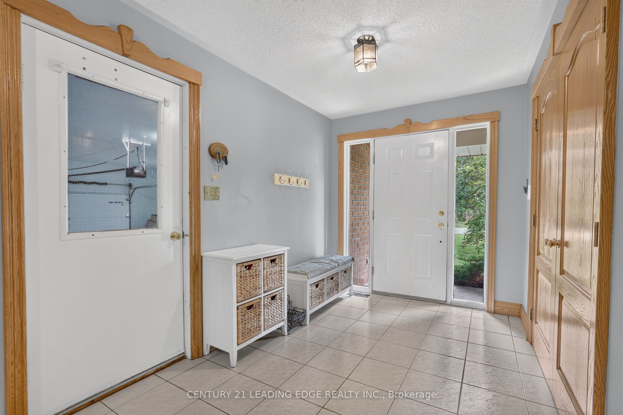 23233 Miles Road Property Photo 6