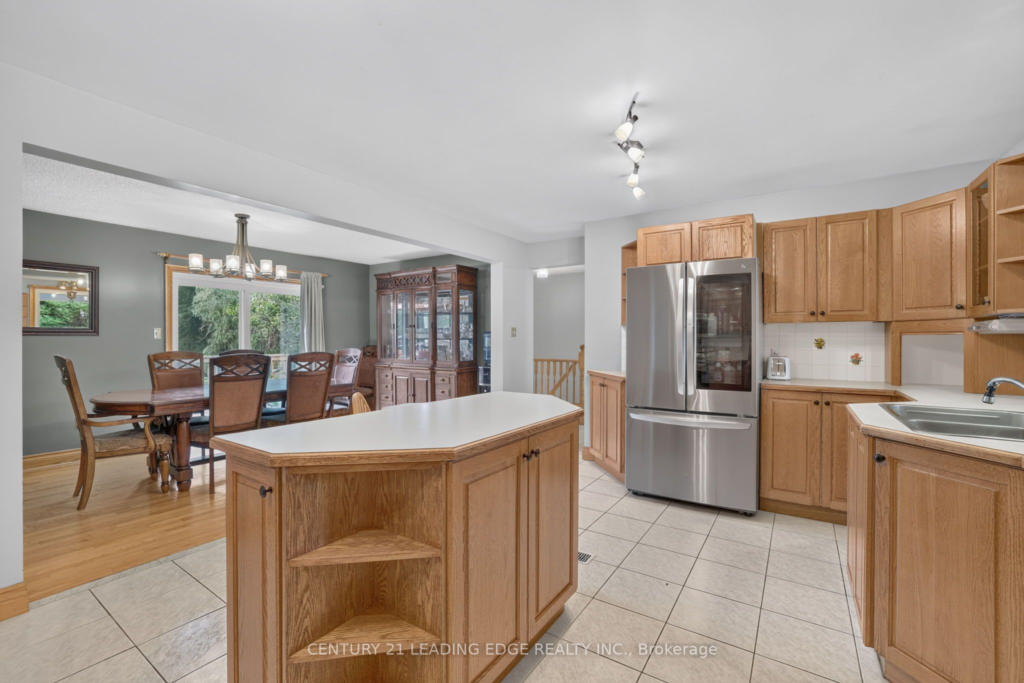 23233 Miles Road Property Photo 8