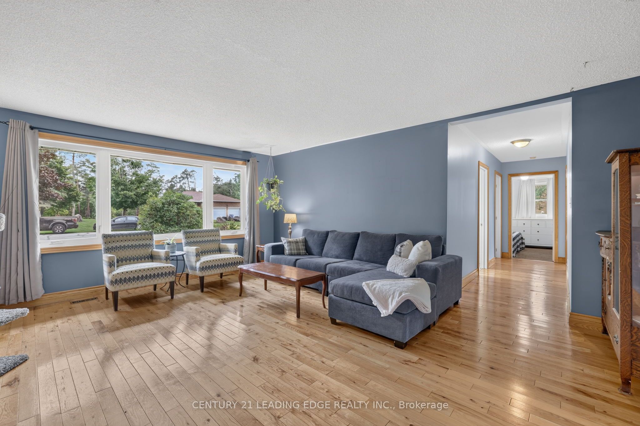 23233 Miles Road Property Photo 10