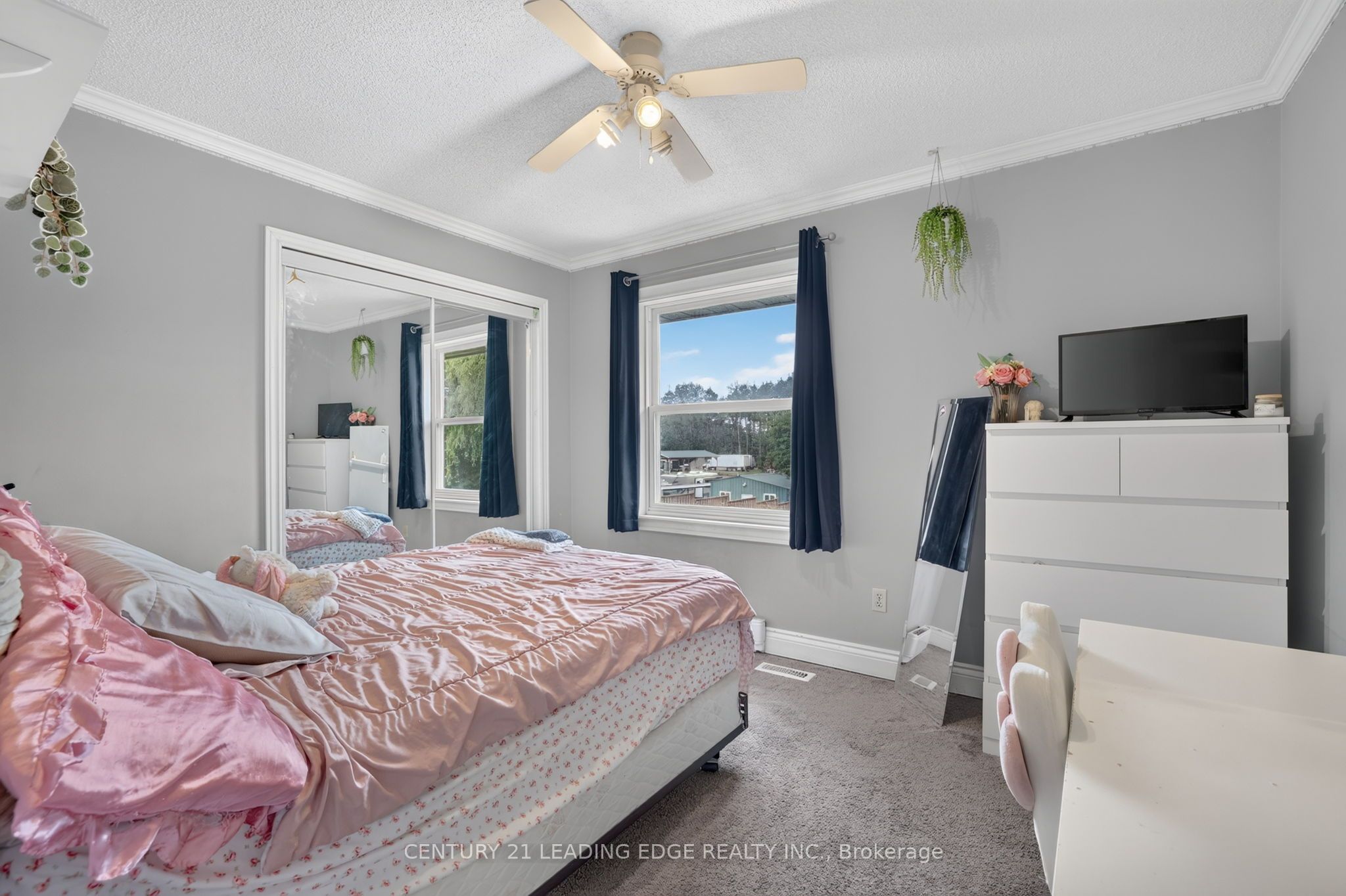 23233 Miles Road Property Photo 20