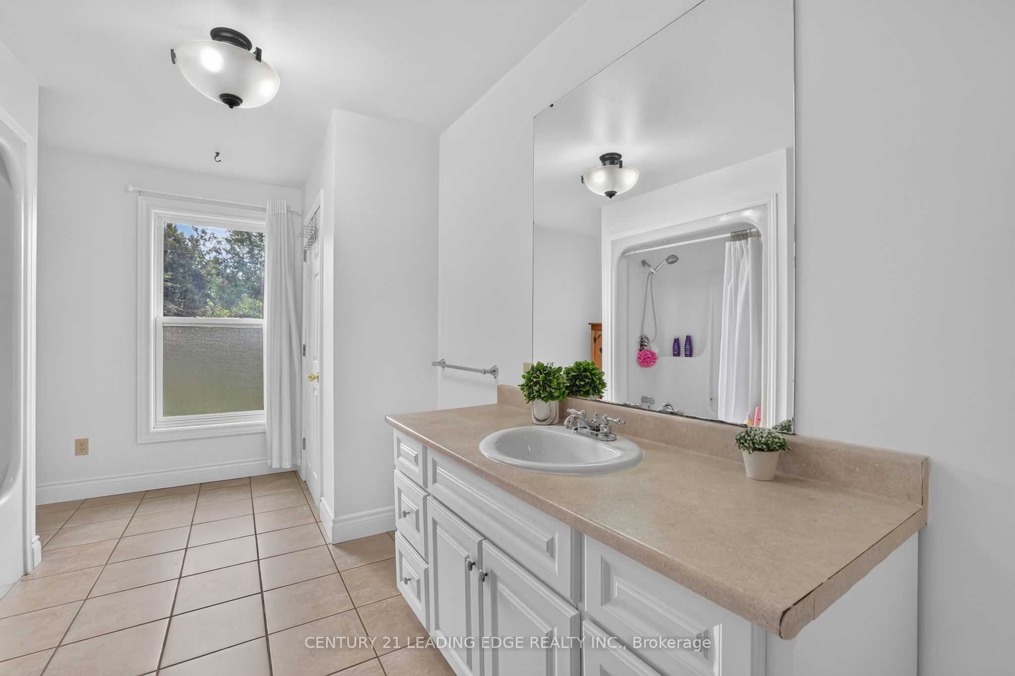 23233 Miles Road Property Photo 21