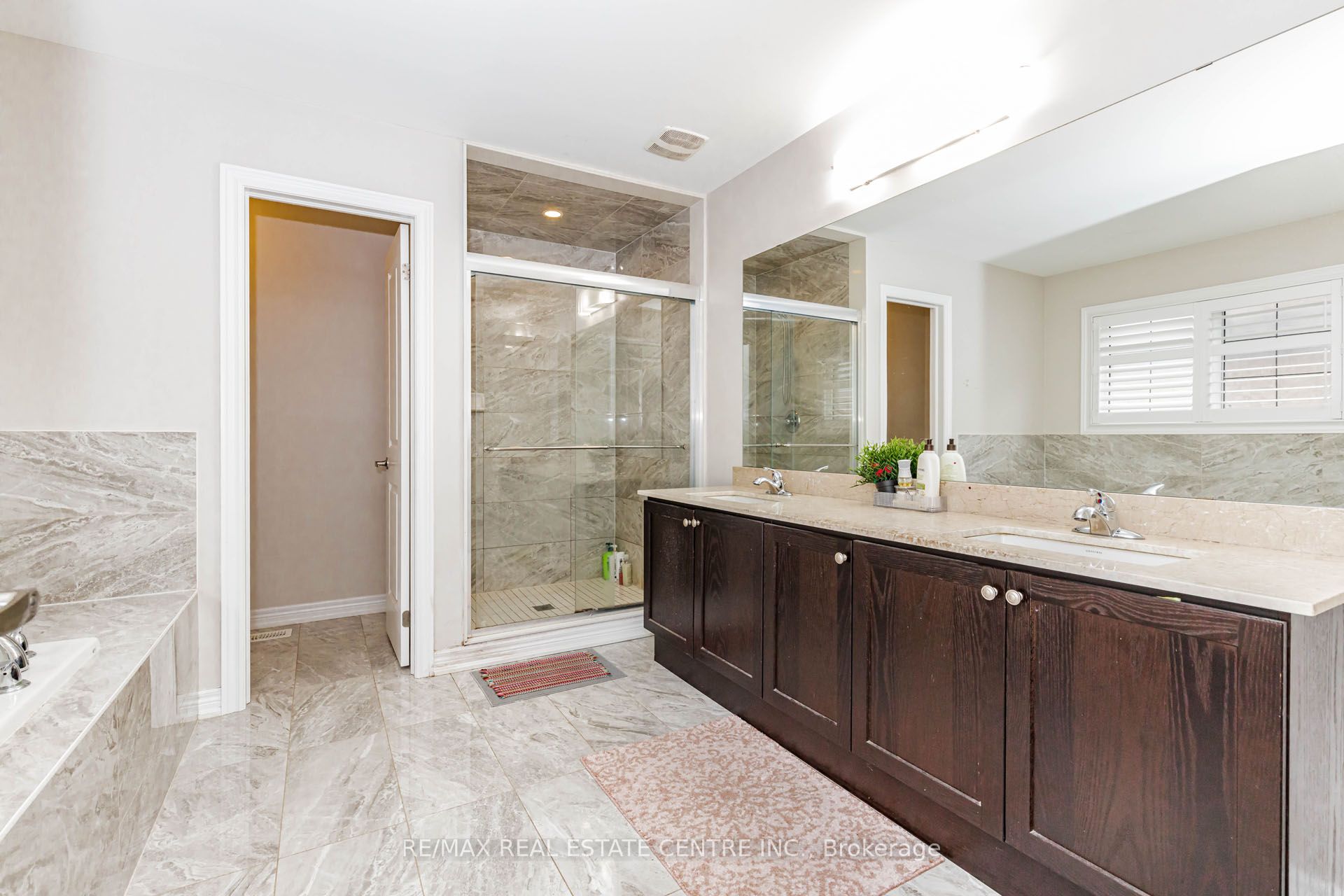 1332 Blackmore Street Property Photo 29