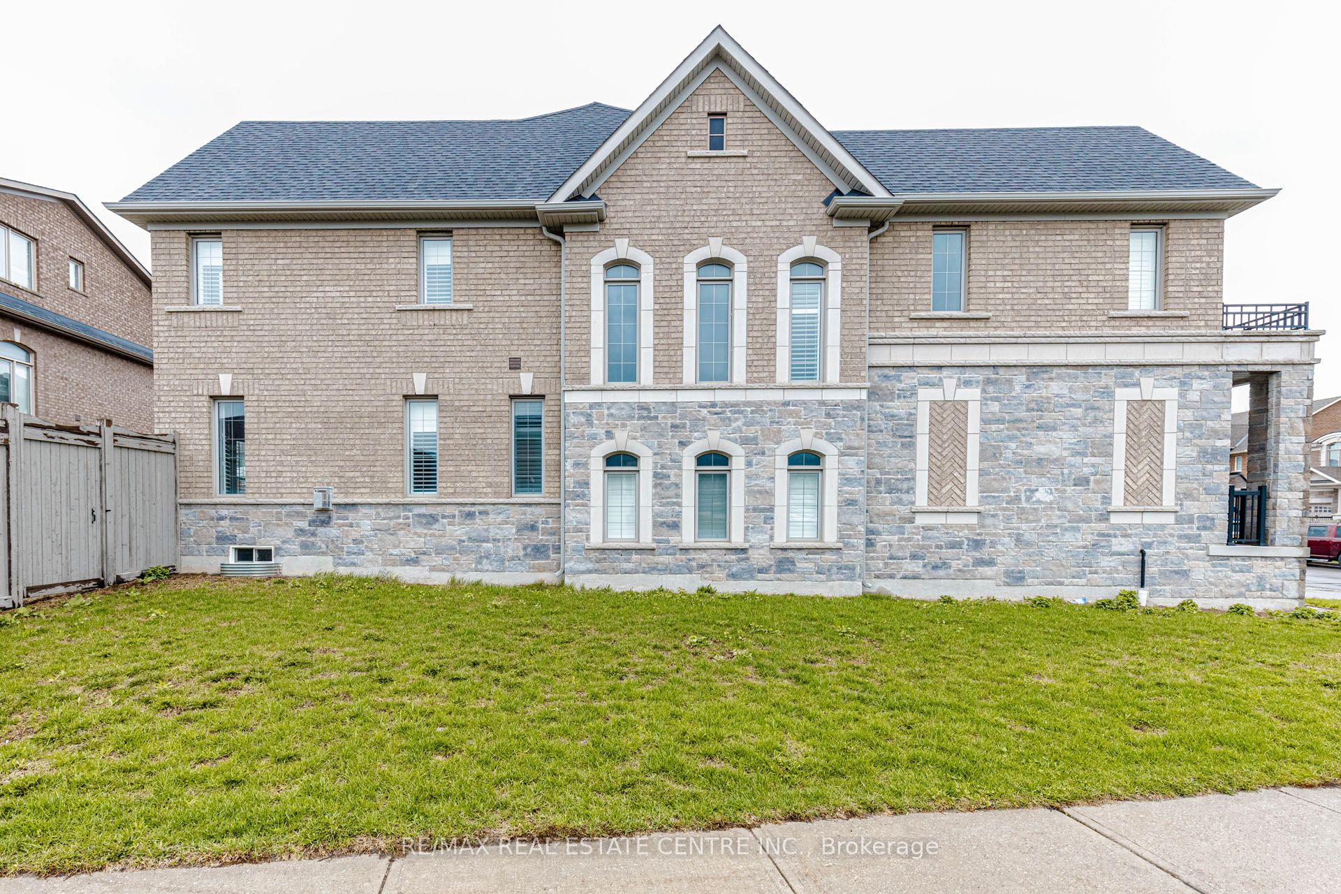 1332 Blackmore Street Property Photo 45