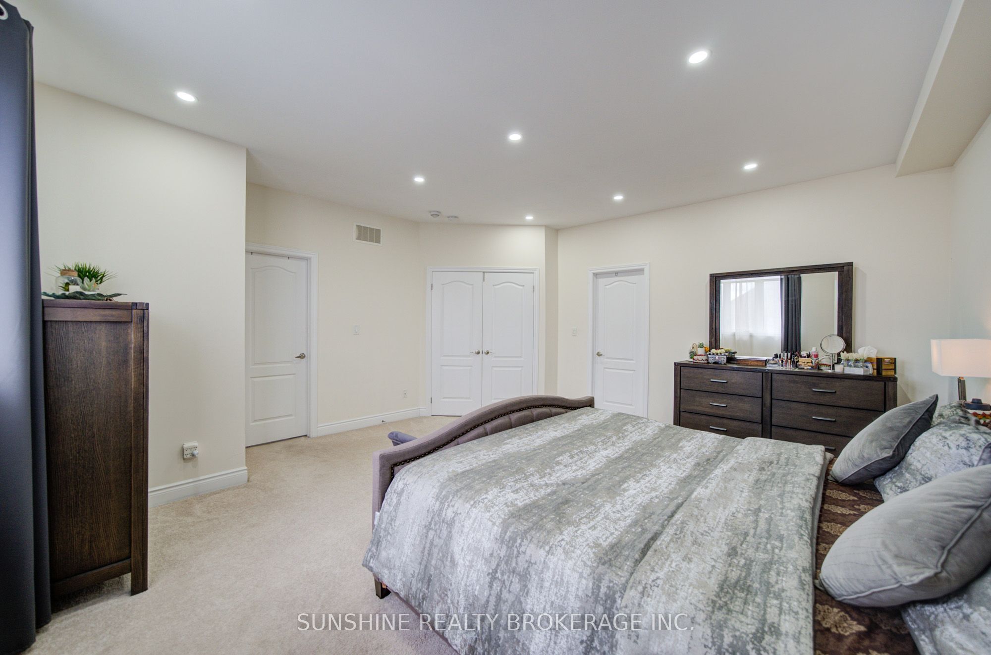 966 Sherman Brock Circle Property Photo 33
