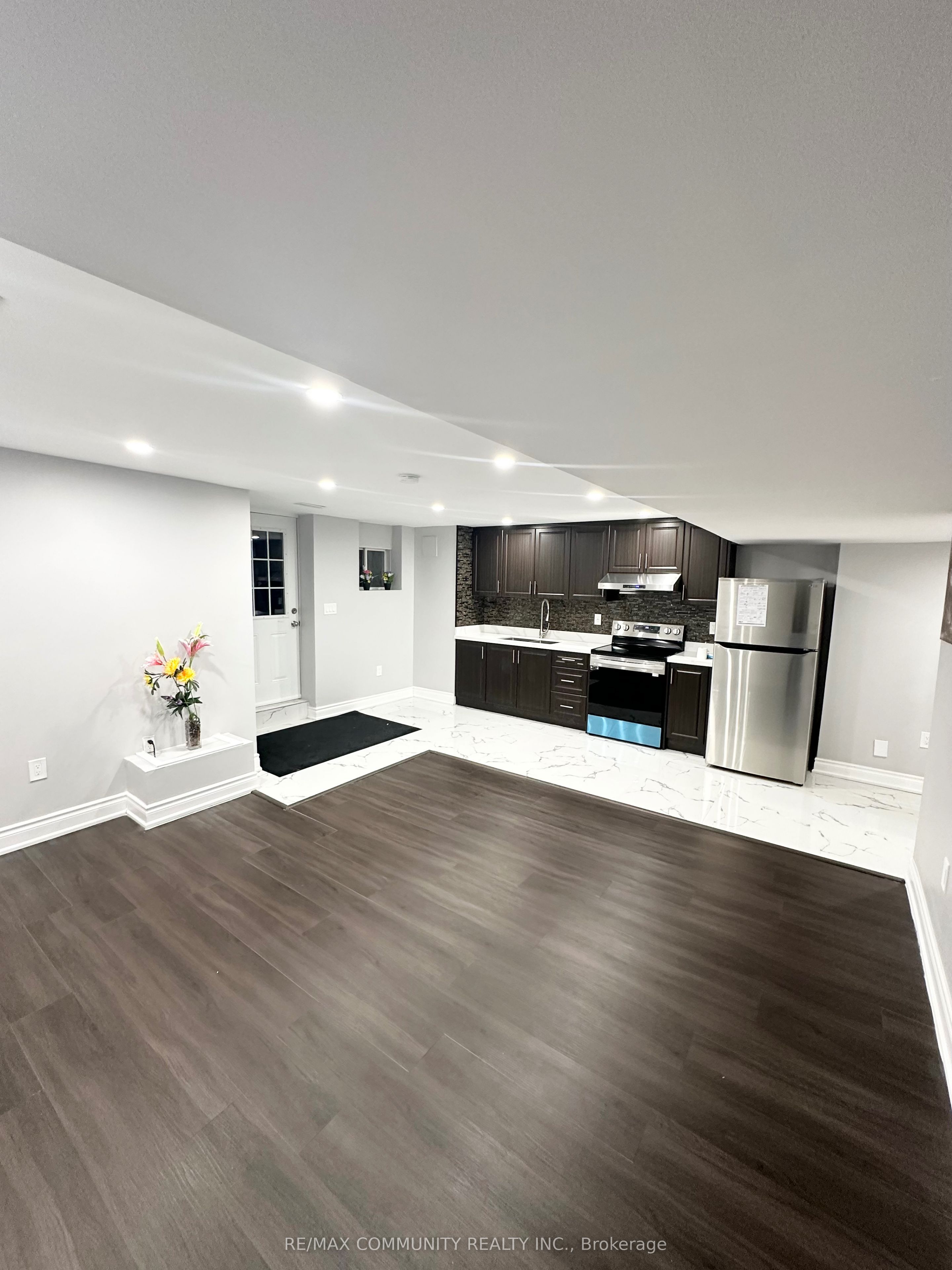 6962 14th Avenue Basement Property Photo 1