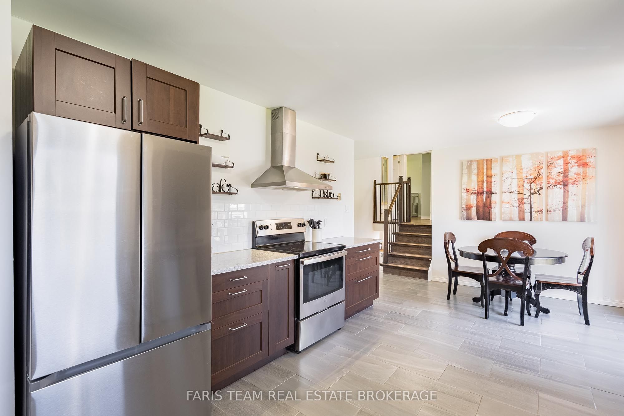 201 Parkside Crescent Property Photo 8