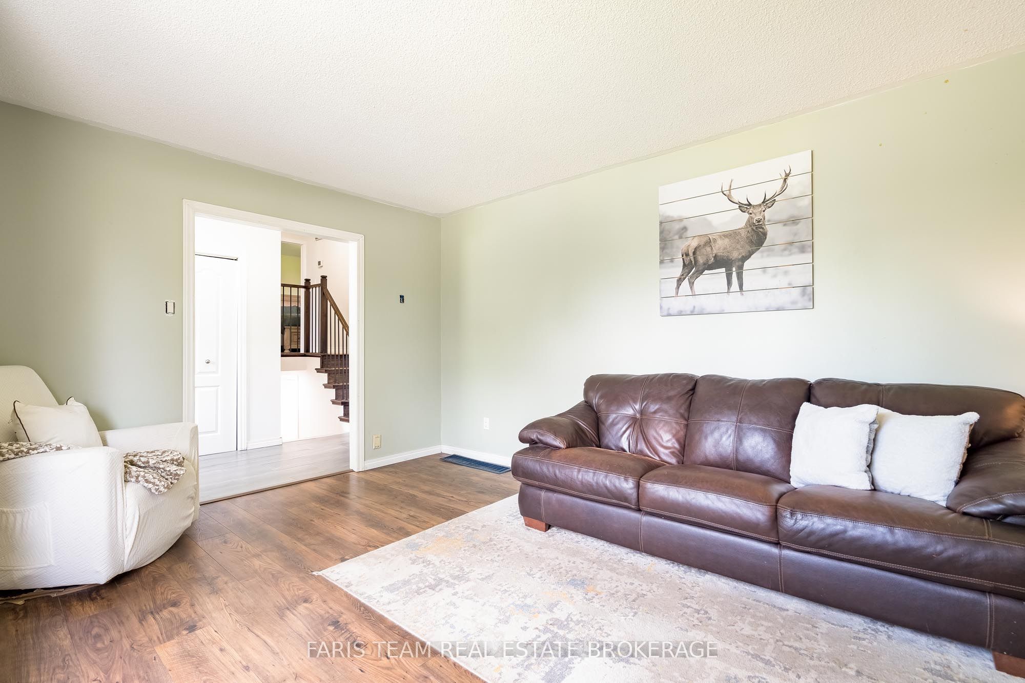 201 Parkside Crescent Property Photo 12
