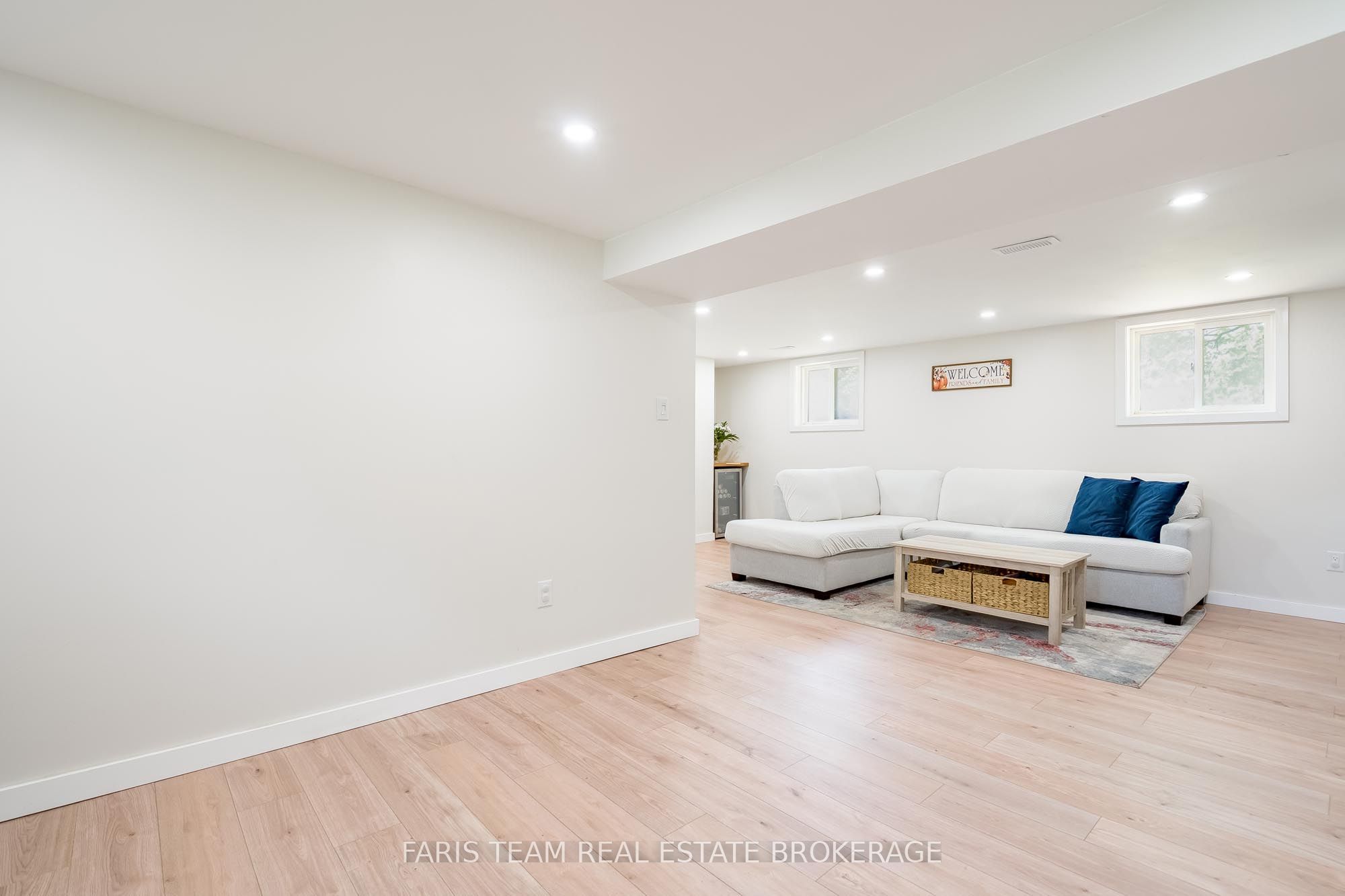 201 Parkside Crescent Property Photo 23