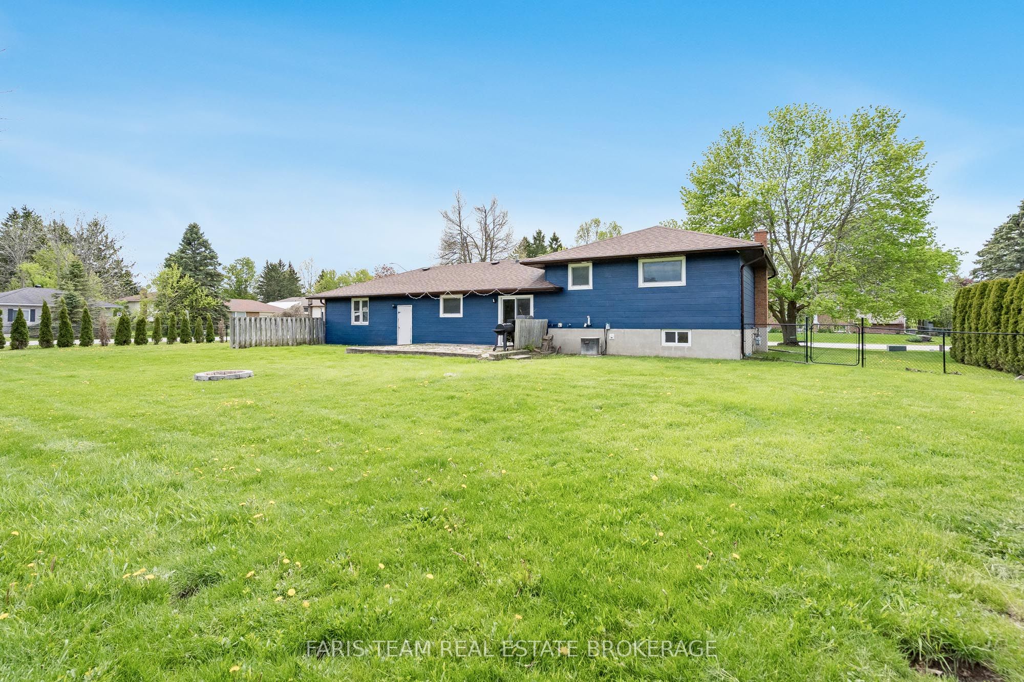 201 Parkside Crescent Property Photo 27
