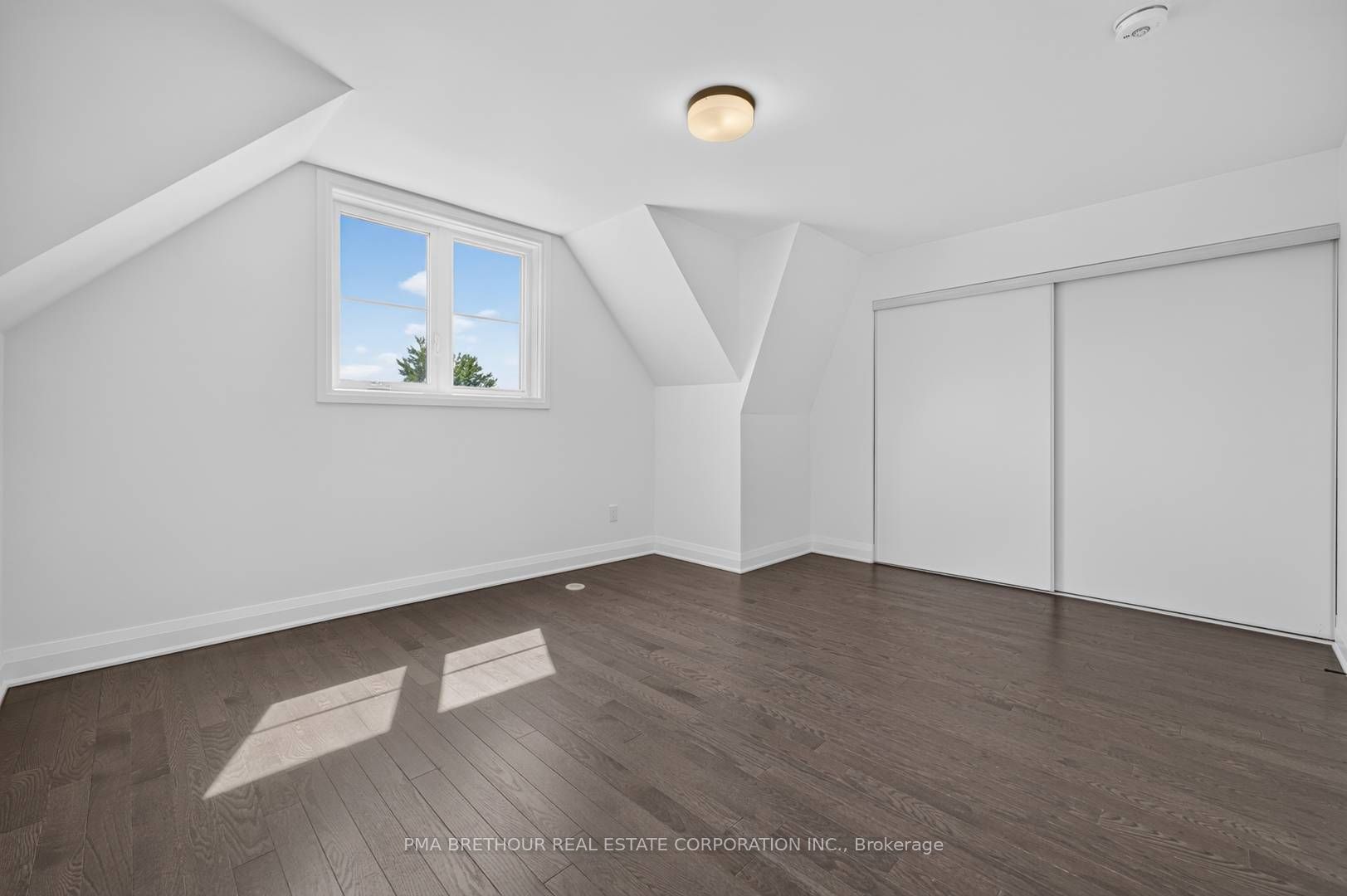 222 Atkinson Avenue Property Photo 17