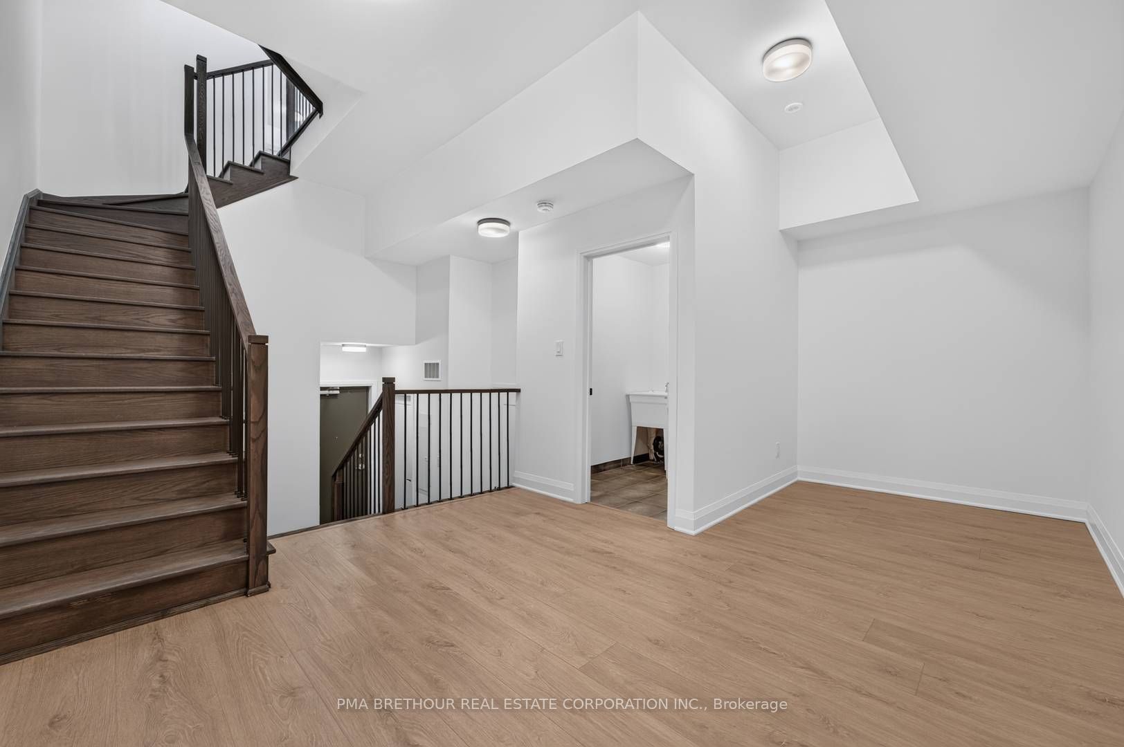 222 Atkinson Avenue Property Photo 19