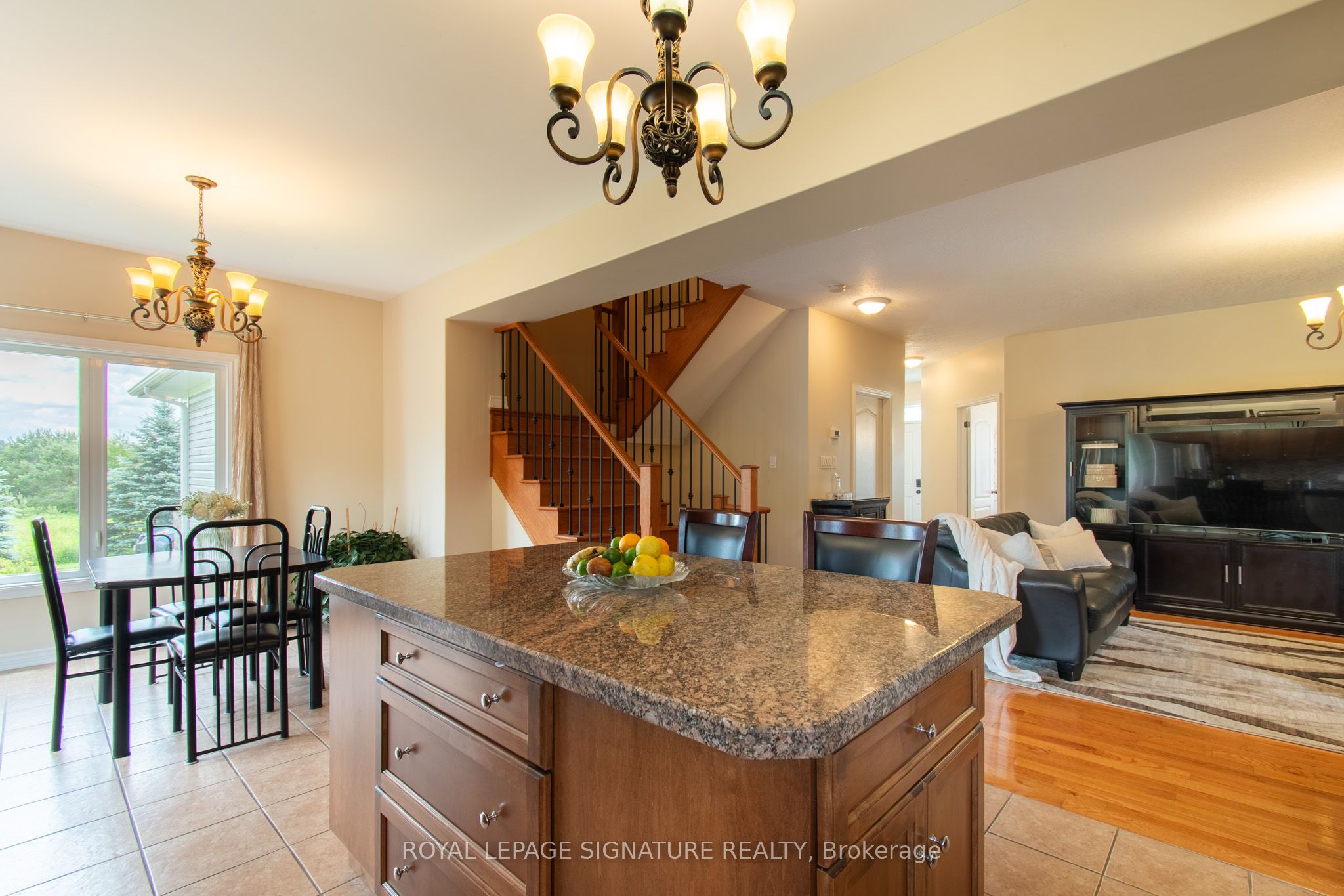 65 Cindy Lane Property Photo 12