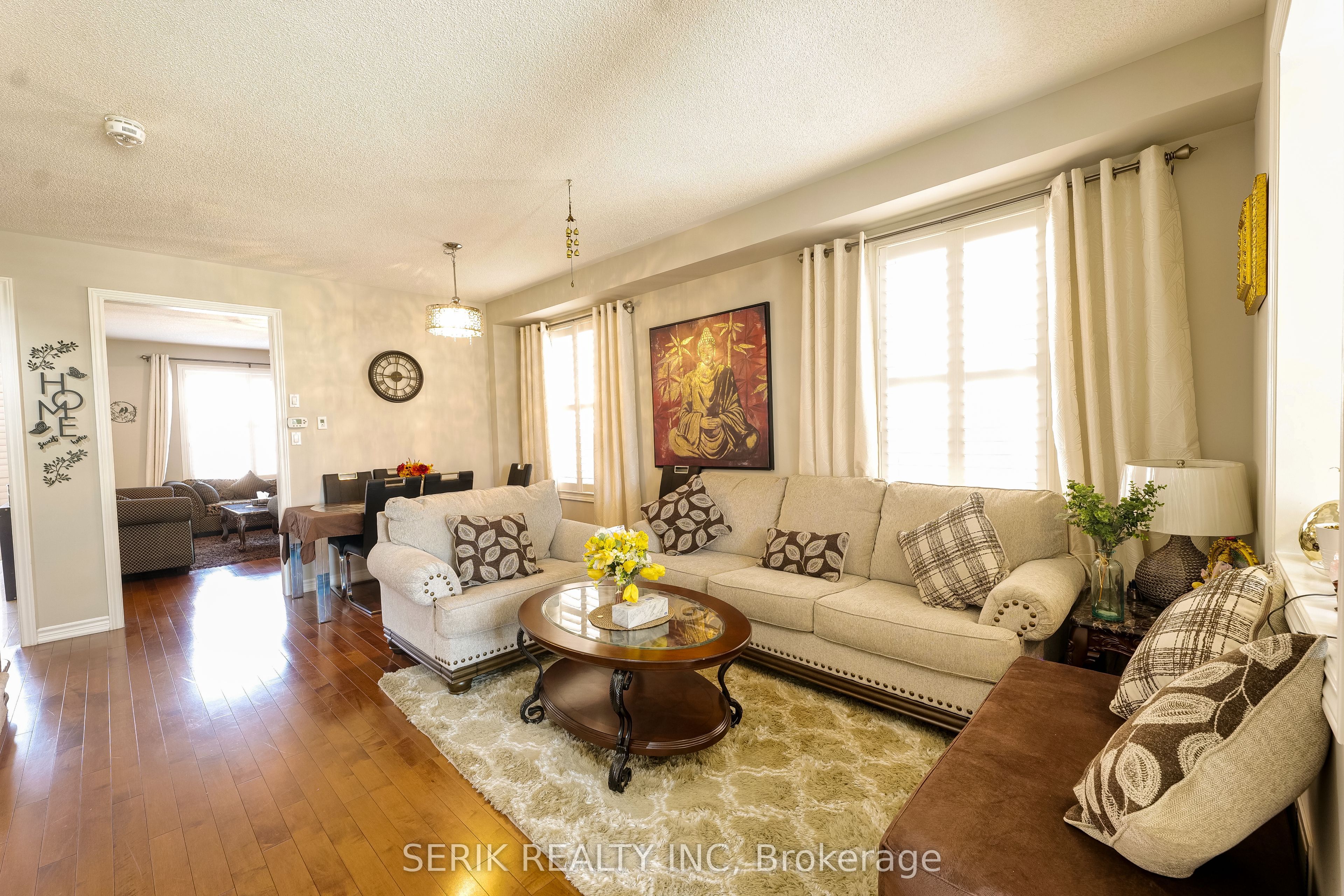 12 Gunning Crescent E Property Photo 12