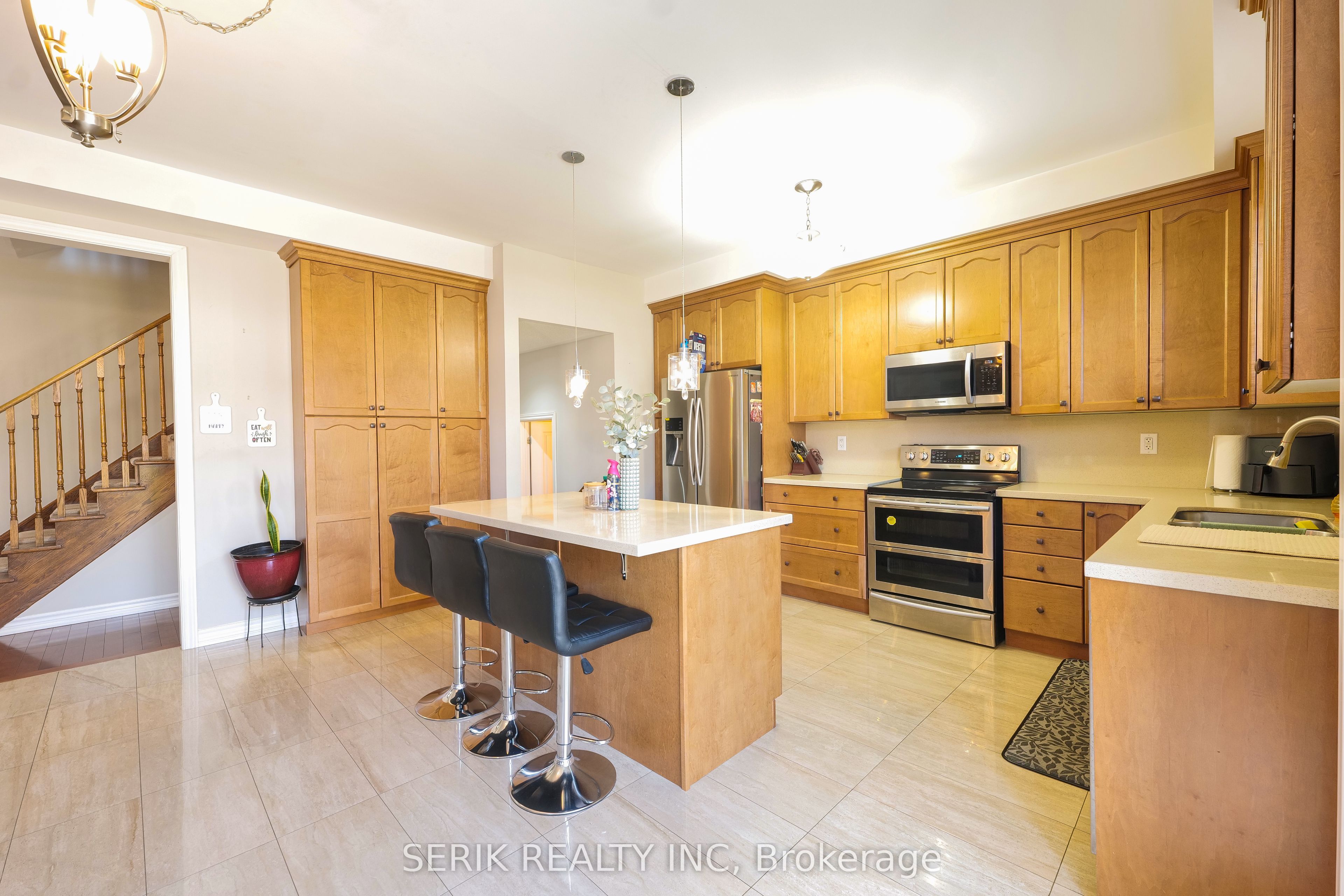 12 Gunning Crescent E Property Photo 21