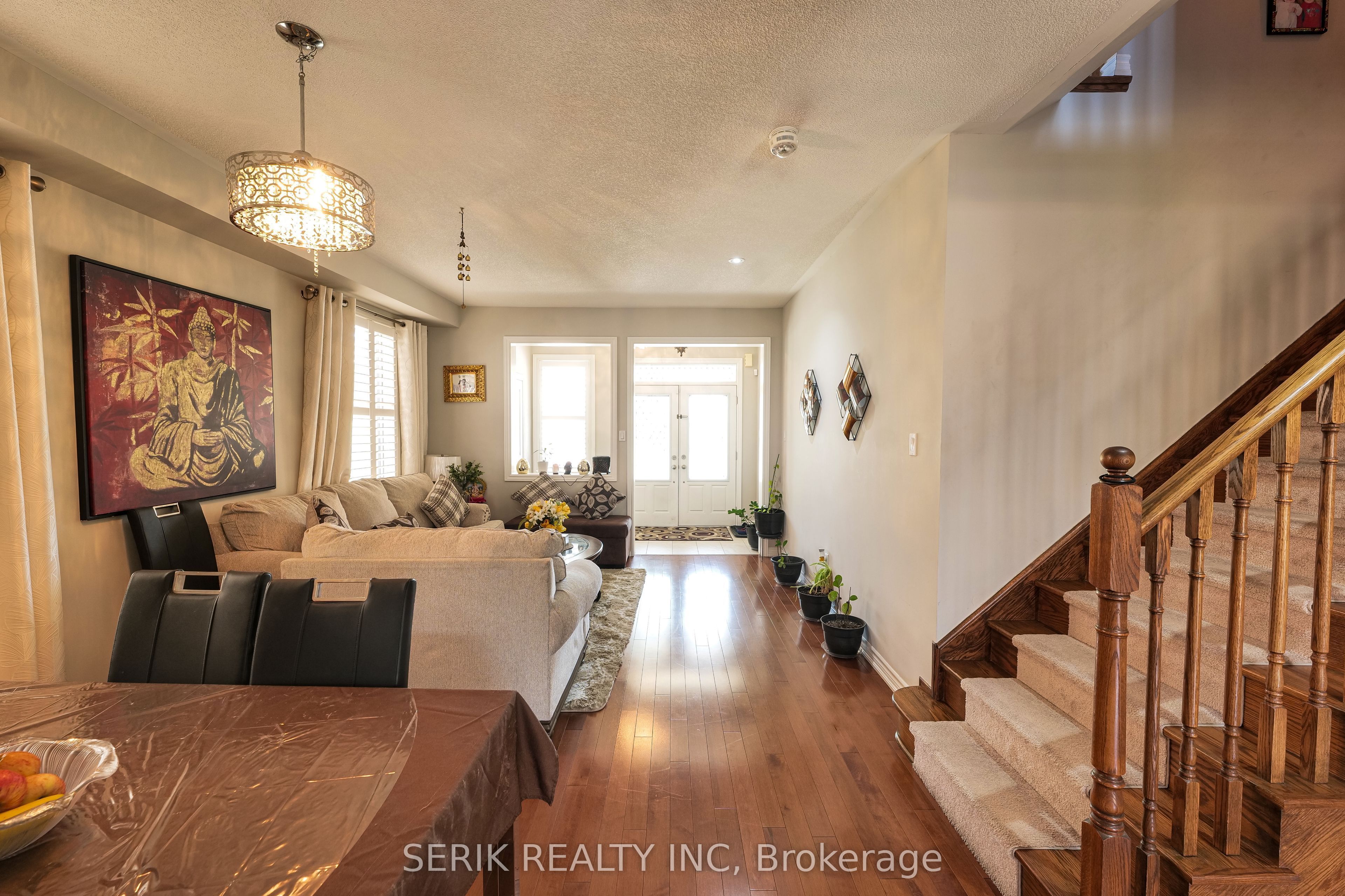 12 Gunning Crescent E Property Photo 23