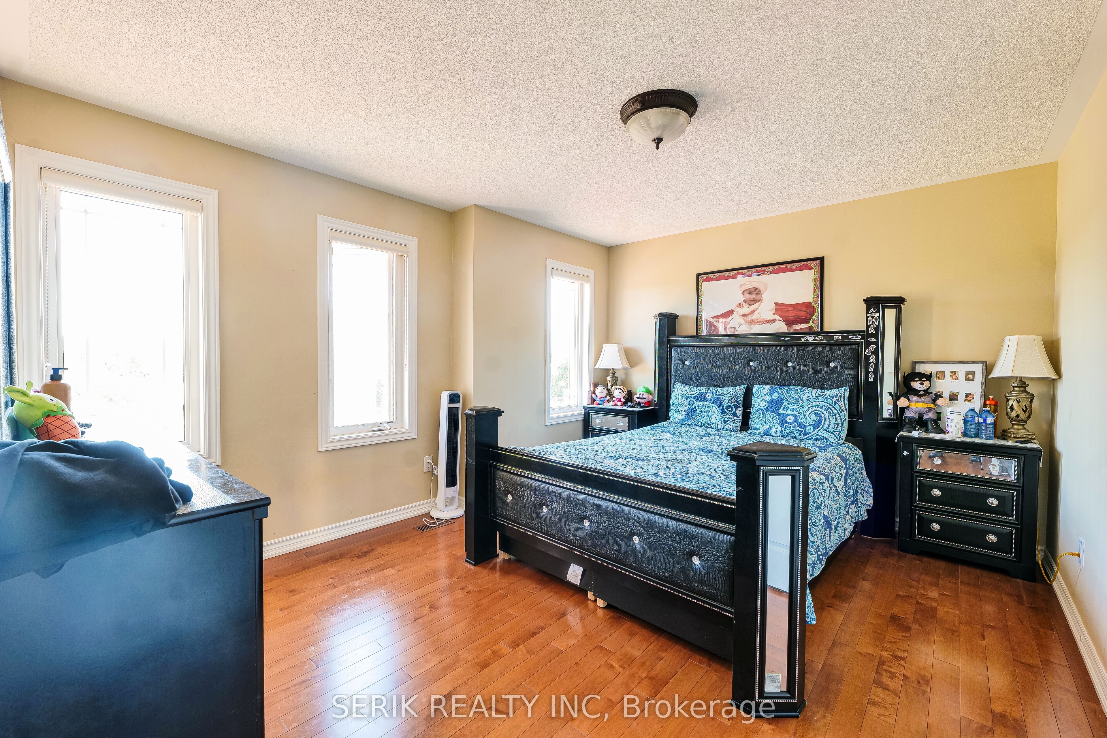 12 Gunning Crescent E Property Photo 25
