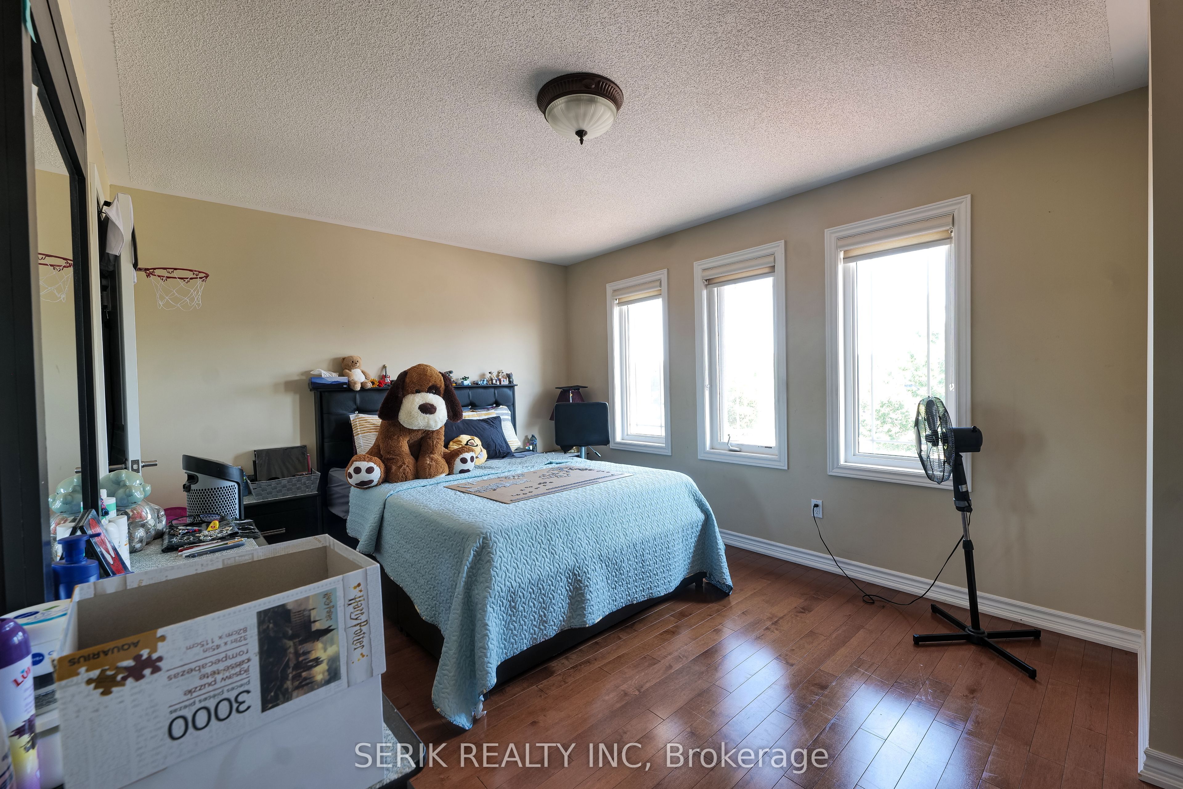 12 Gunning Crescent E Property Photo 27