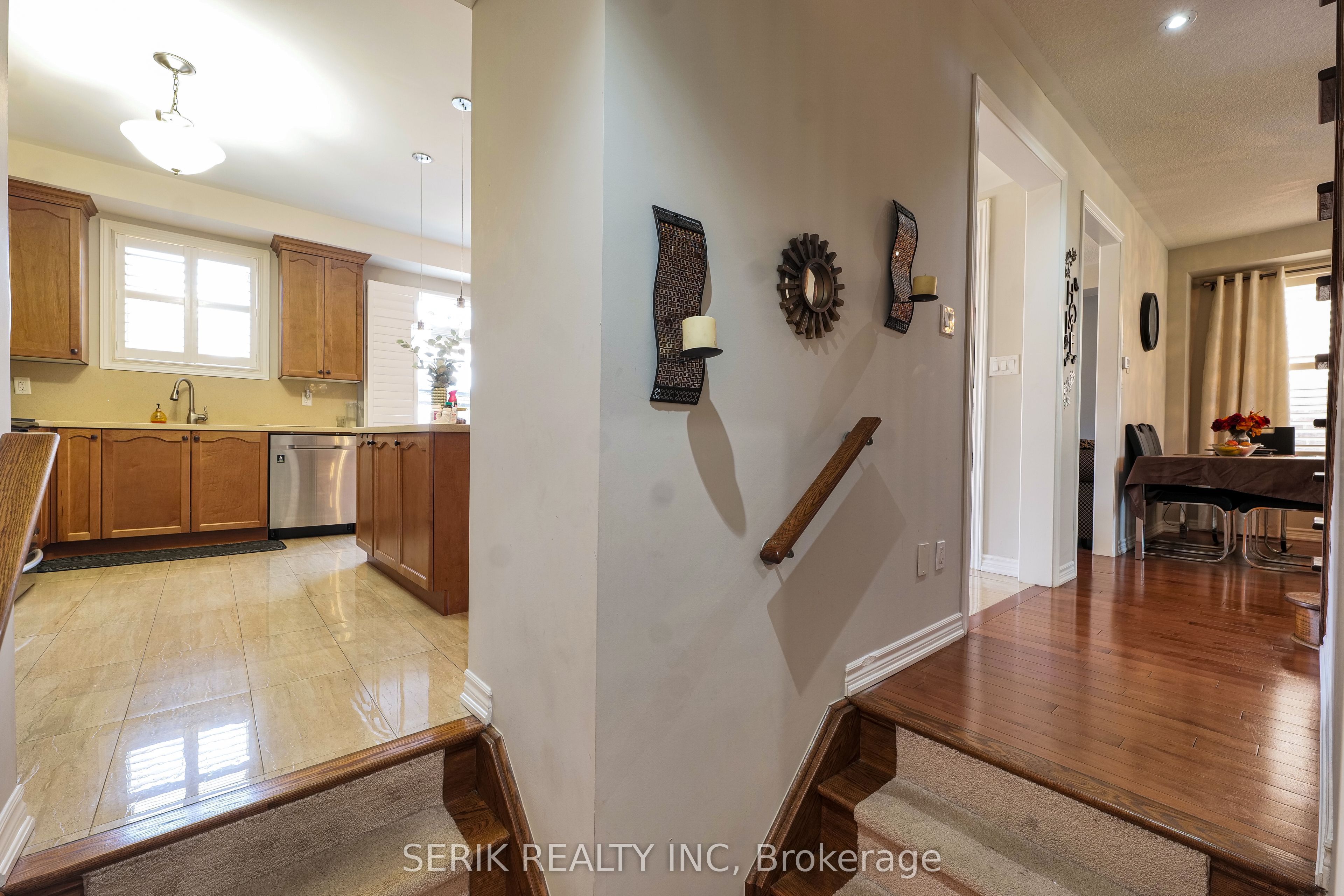 12 Gunning Crescent E Property Photo 28