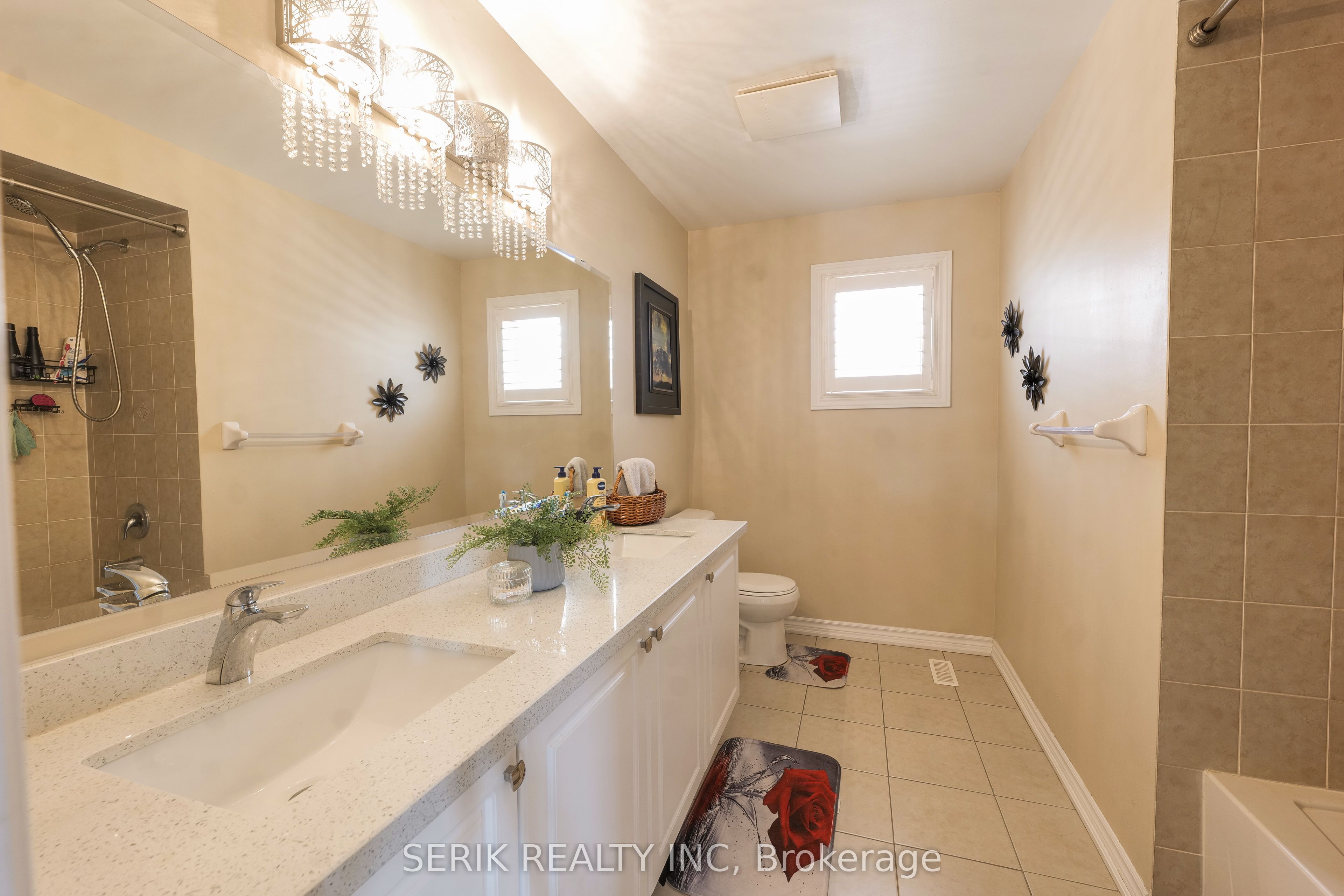 12 Gunning Crescent E Property Photo 29