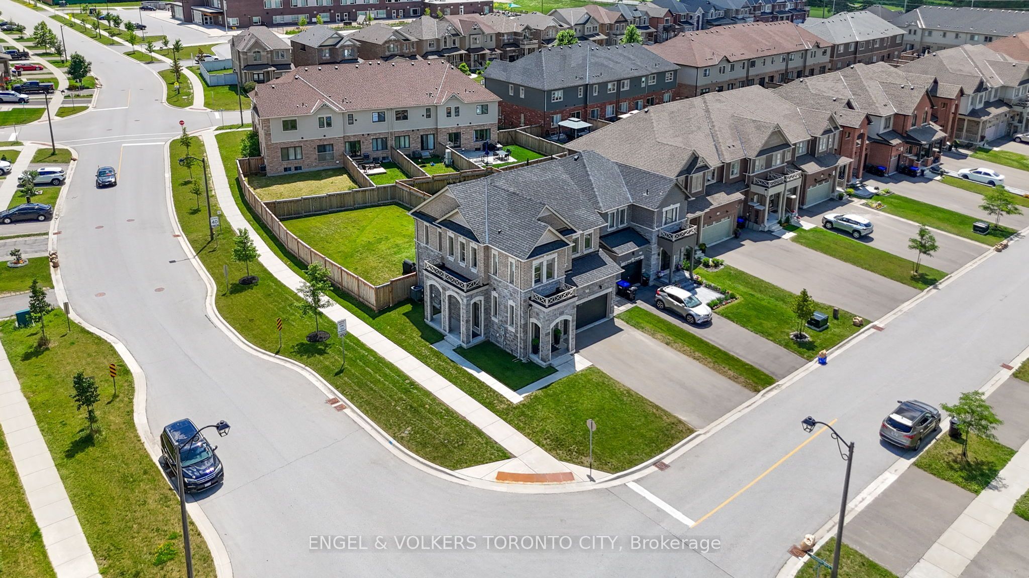 3 Arnold Crescent Property Photo 3