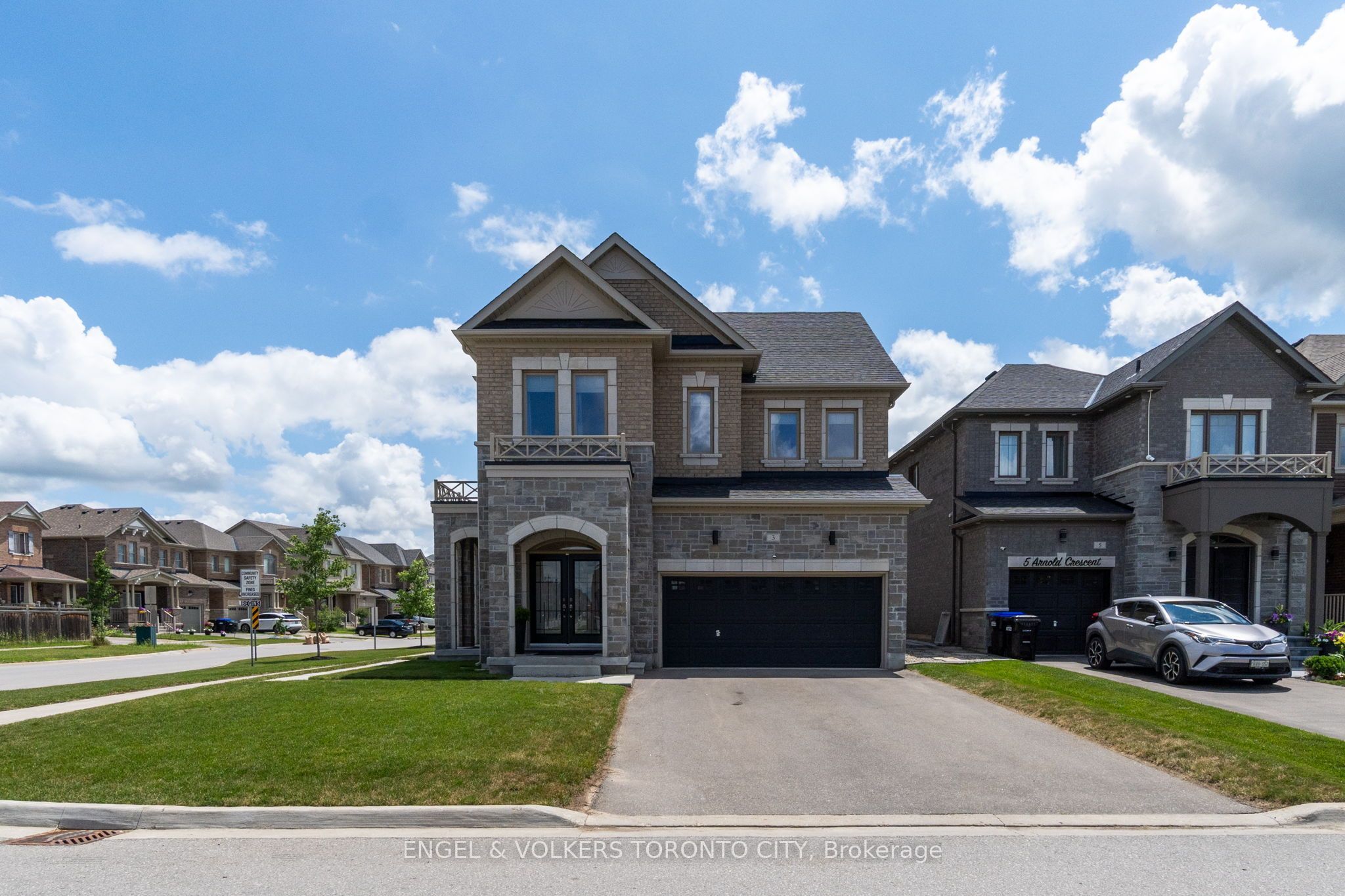 3 Arnold Crescent Property Photo 5